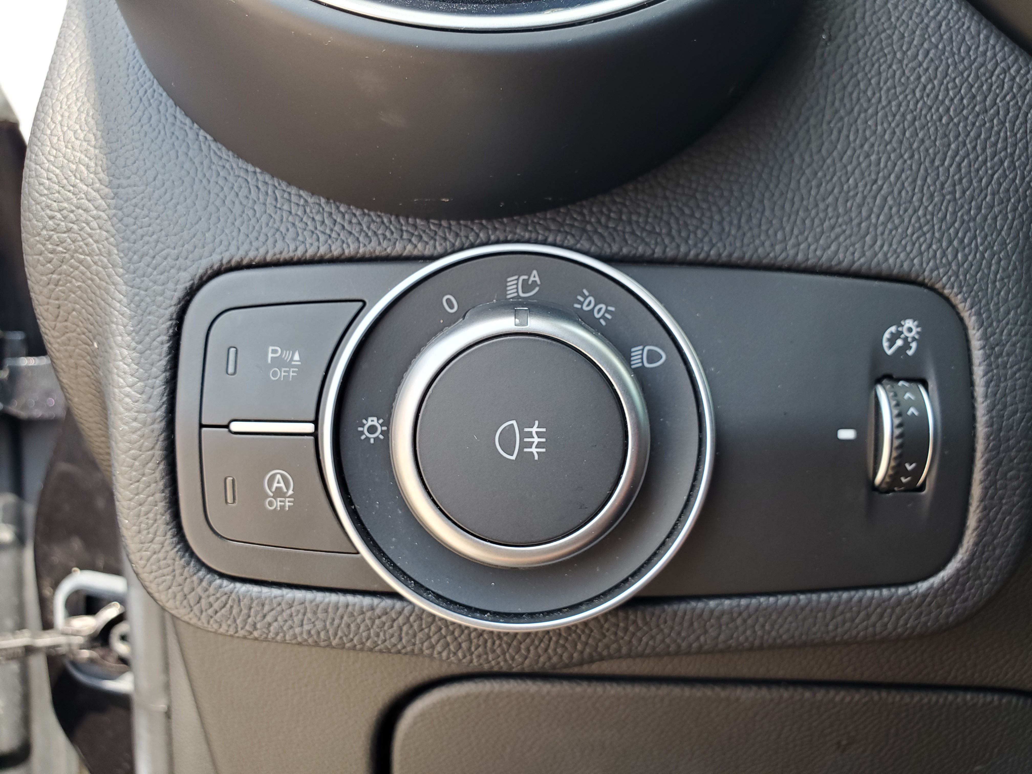 BLACK, 2018 ALFA ROMEO STELVIO Image 28
