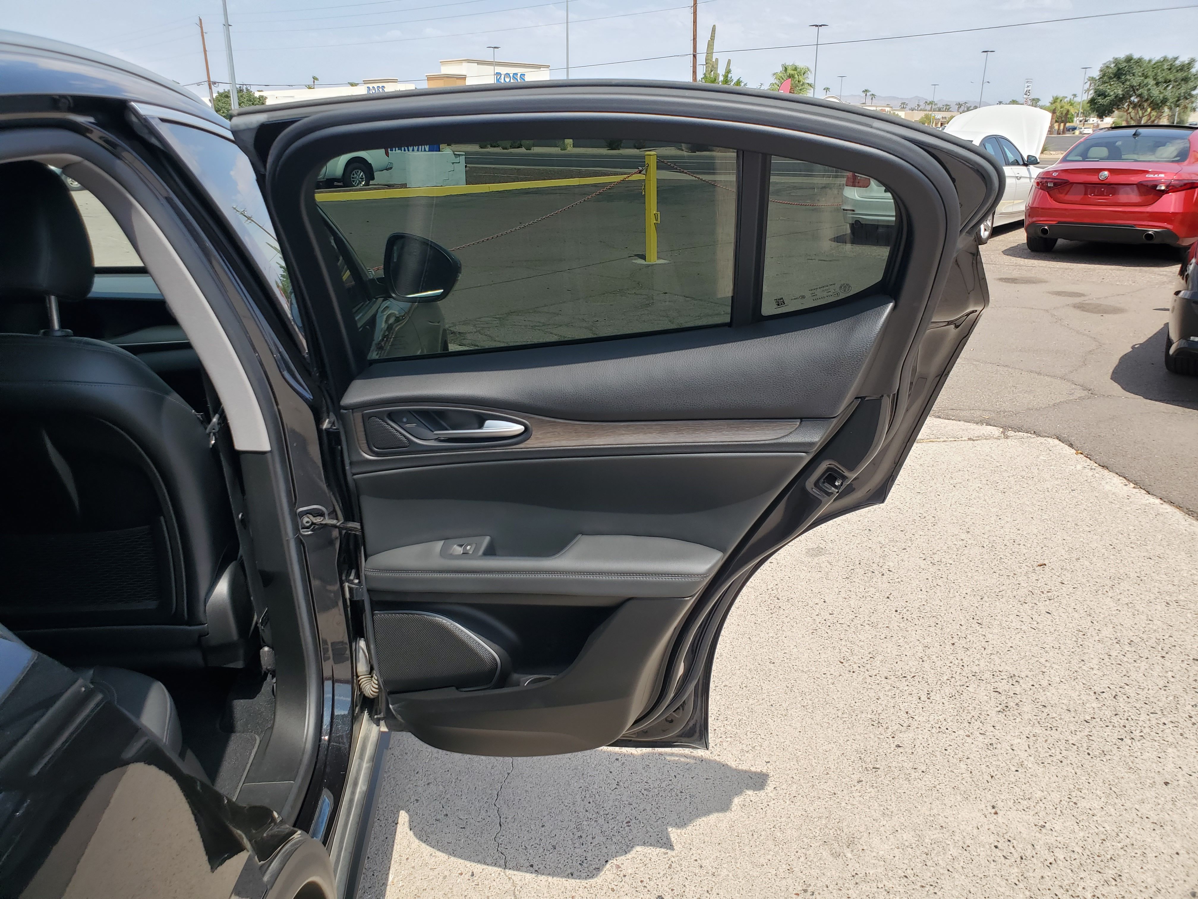 BLACK, 2018 ALFA ROMEO STELVIO Image 44