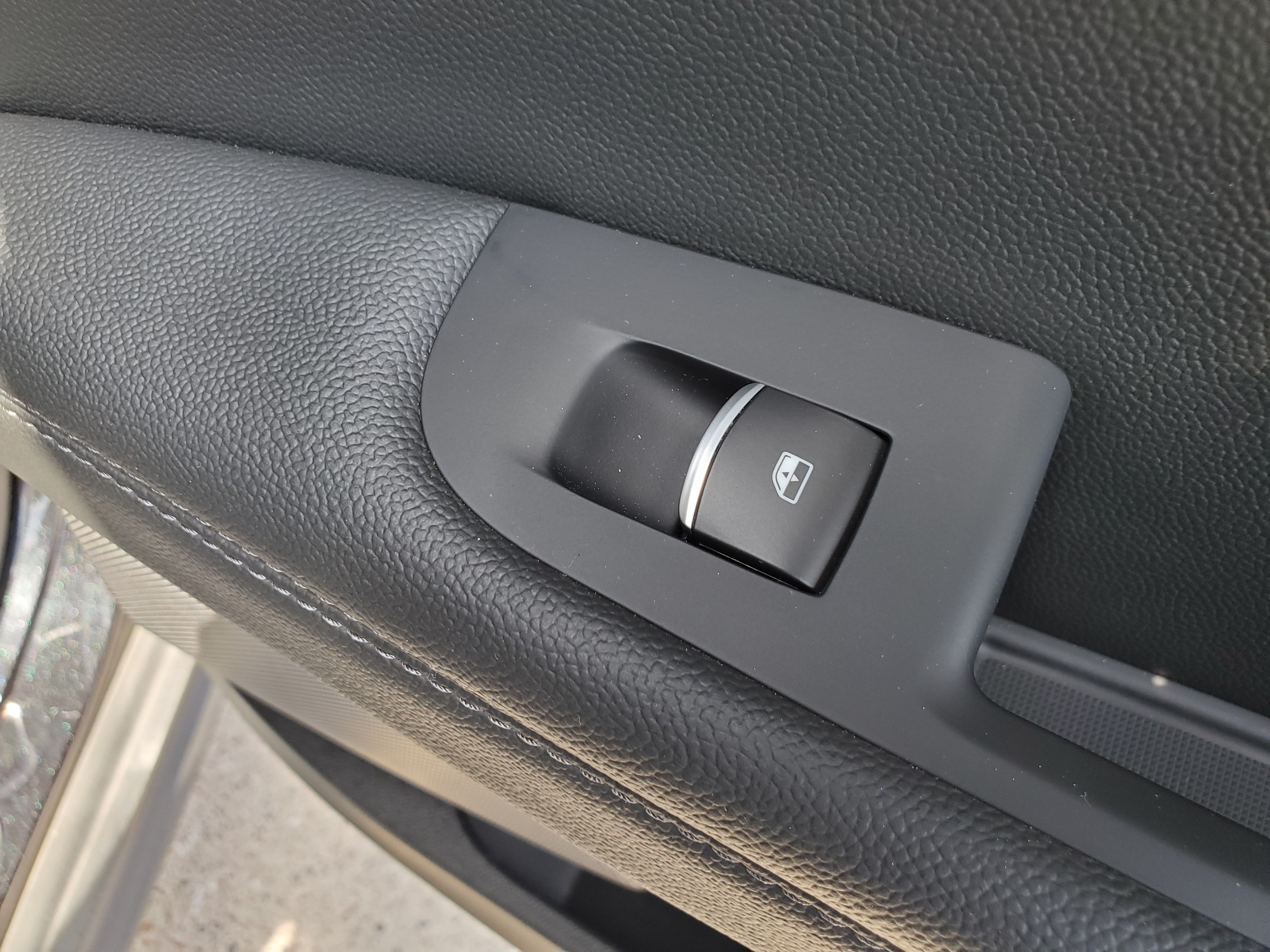 BLACK, 2018 ALFA ROMEO STELVIO Image 45