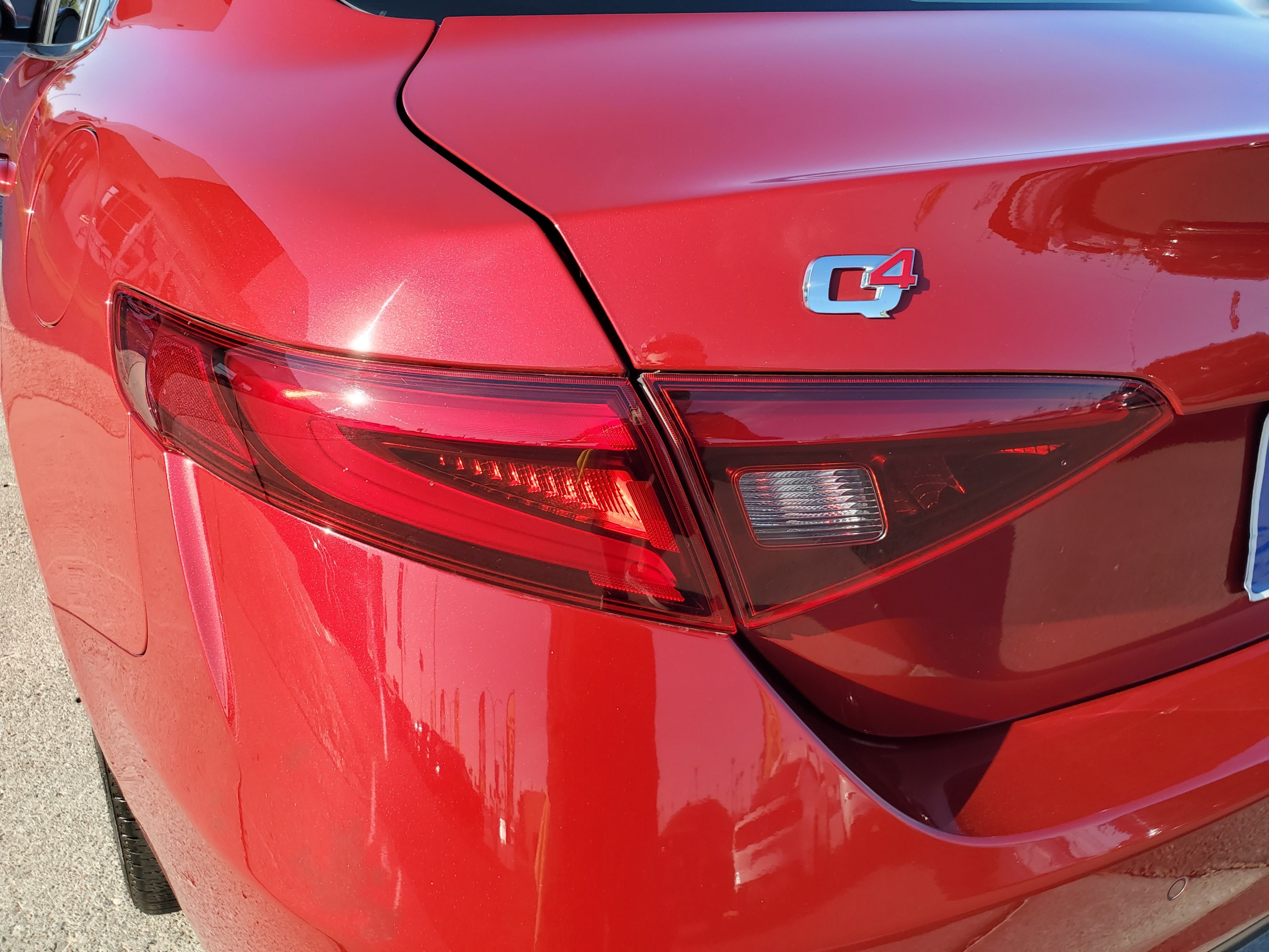 RED, 2017 ALFA ROMEO GIULIA Image 12