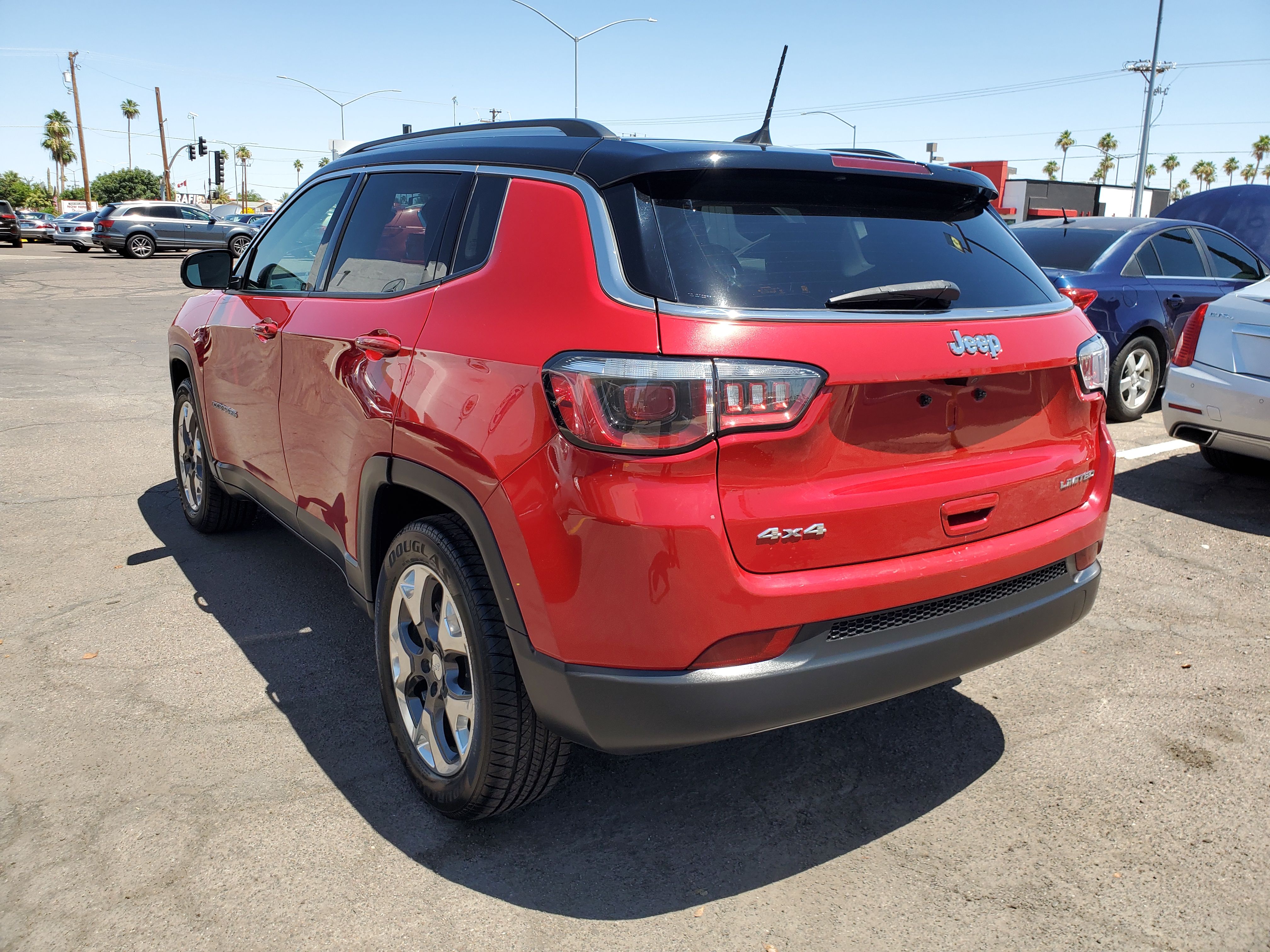 RED, 2017 JEEP COMPASS Image 3