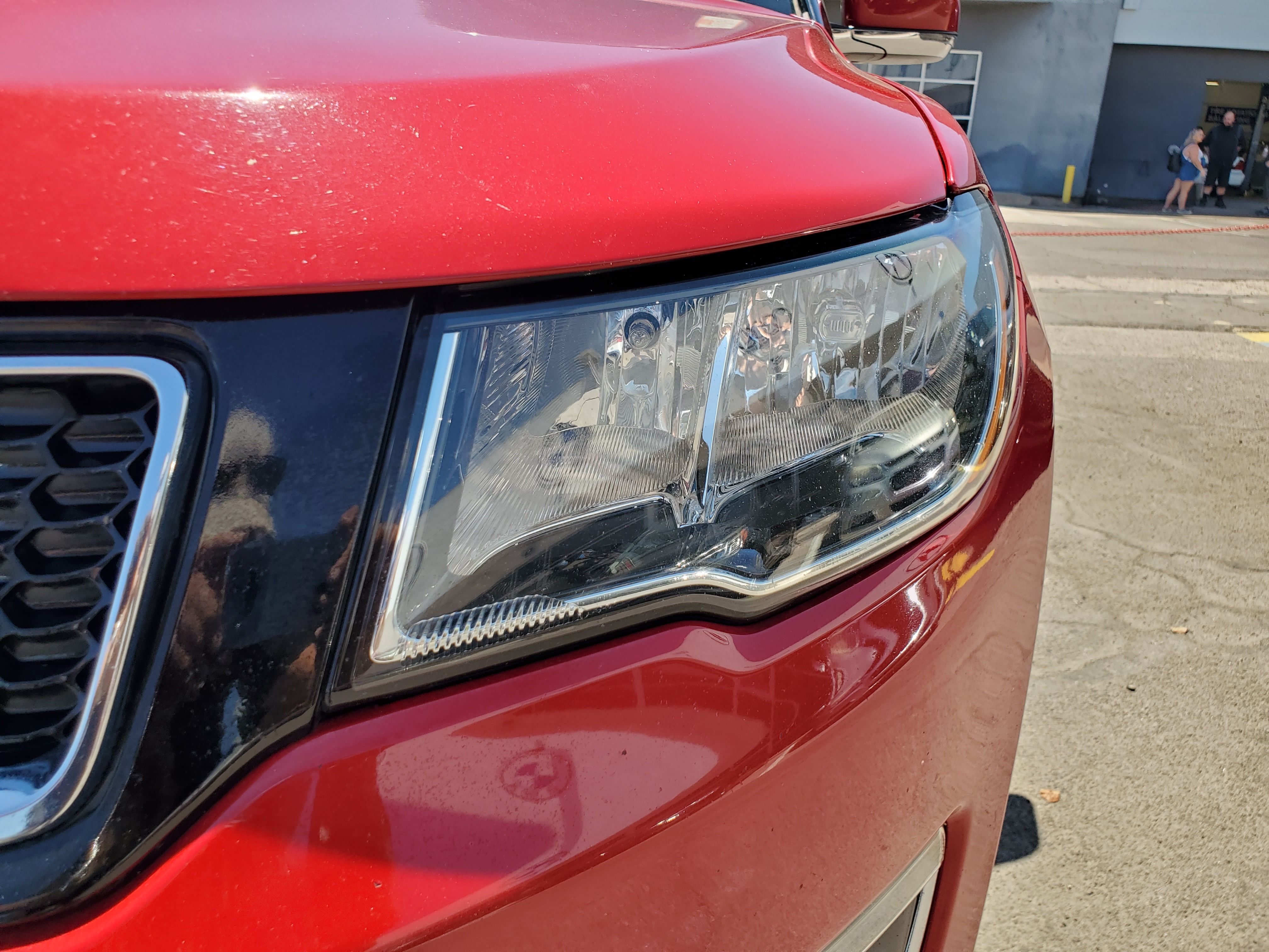 RED, 2017 JEEP COMPASS Image 9