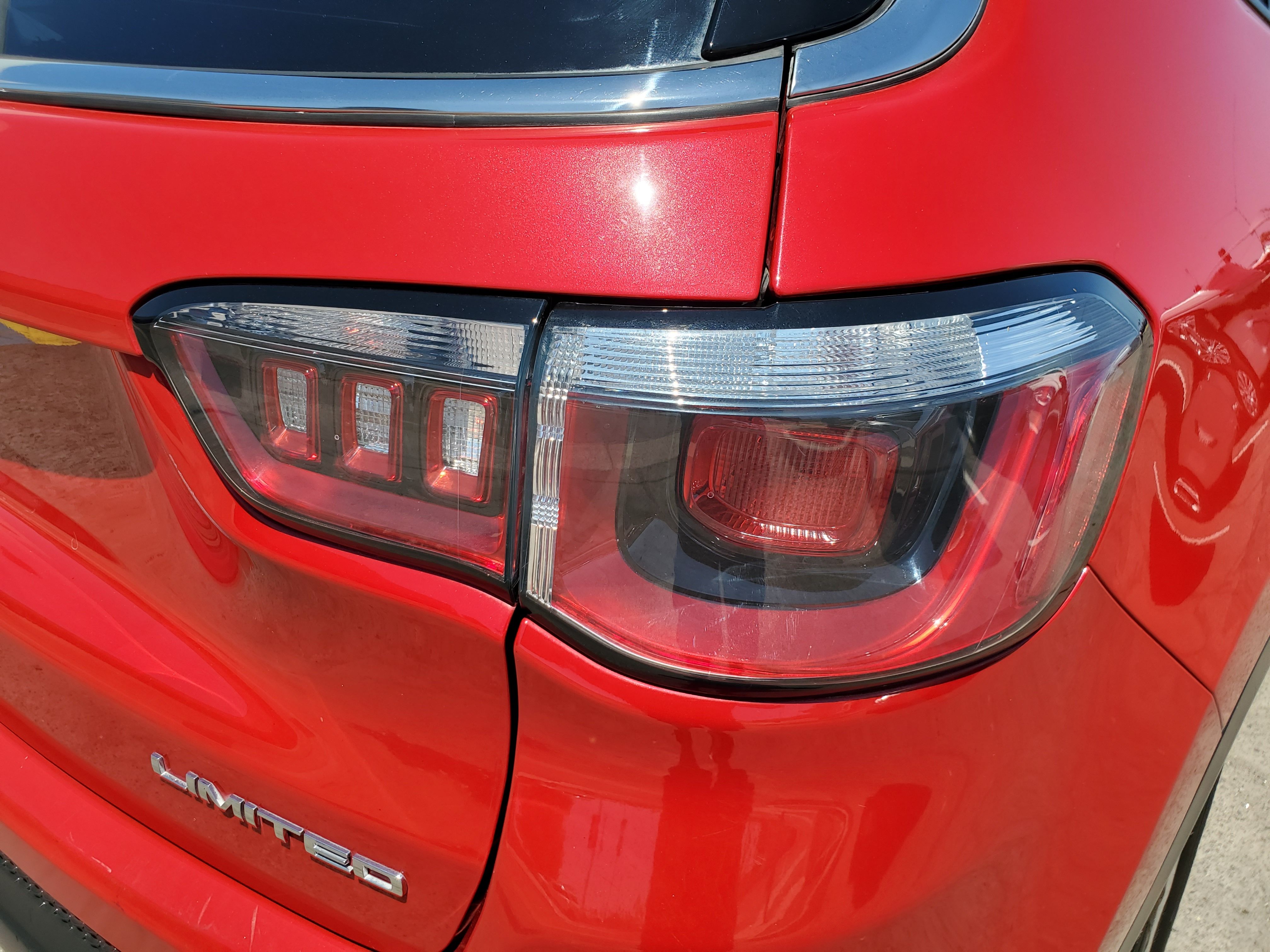 RED, 2017 JEEP COMPASS Image 13