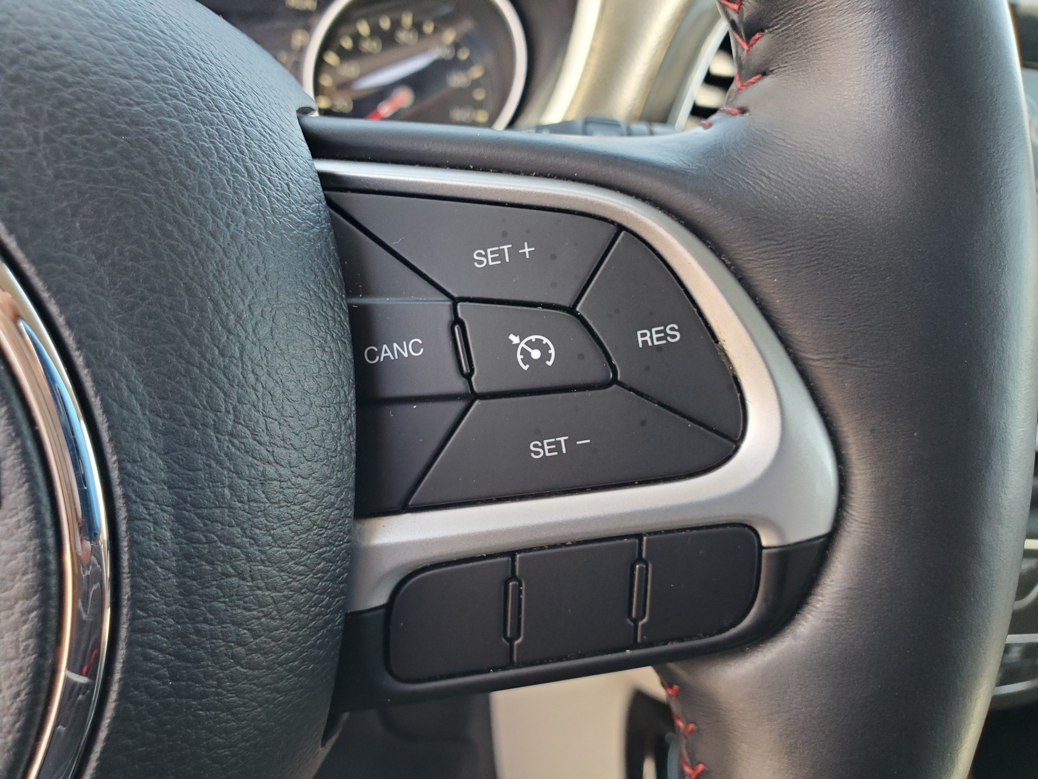 RED, 2017 JEEP COMPASS Image 23