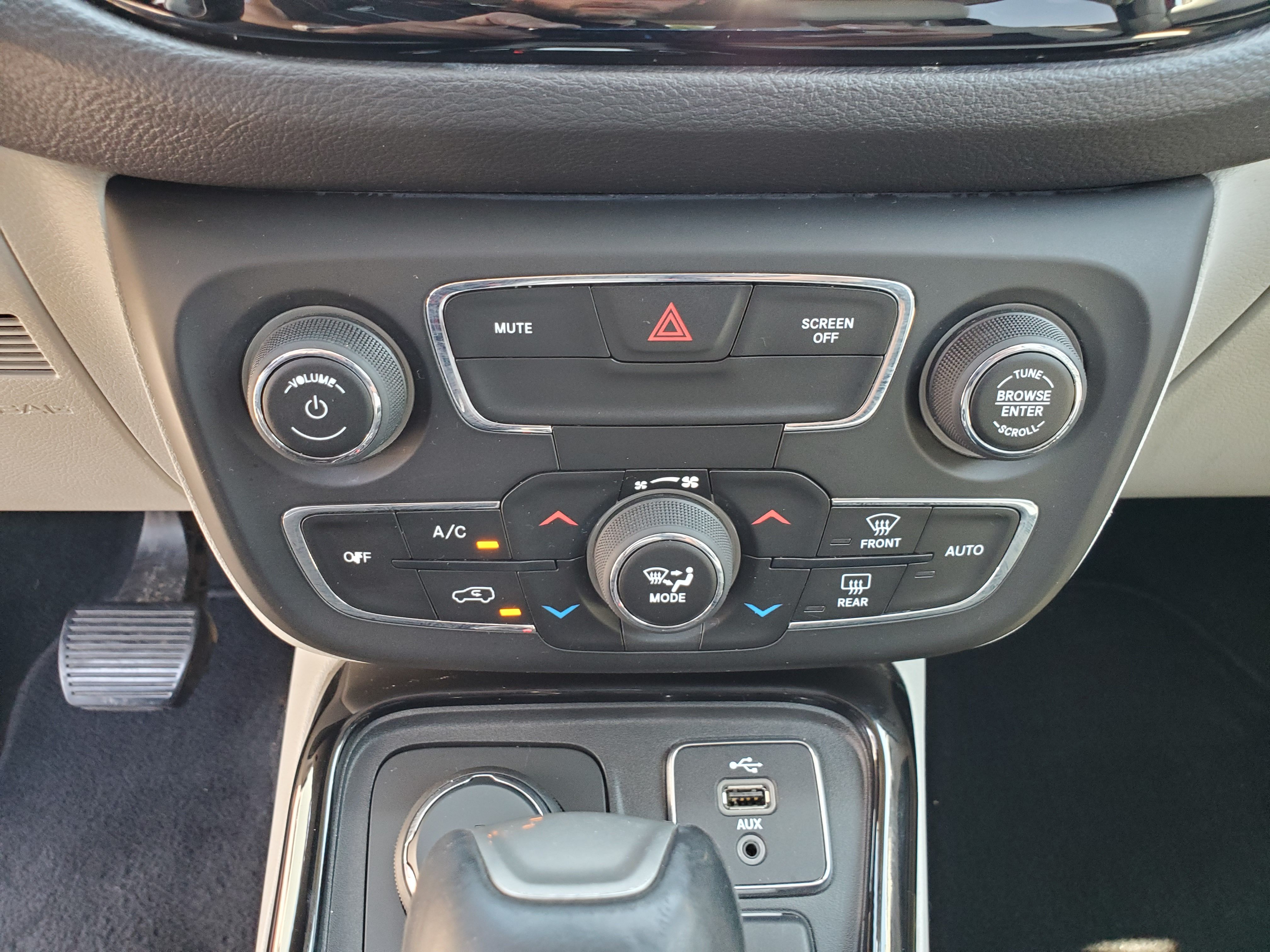 RED, 2017 JEEP COMPASS Image 30