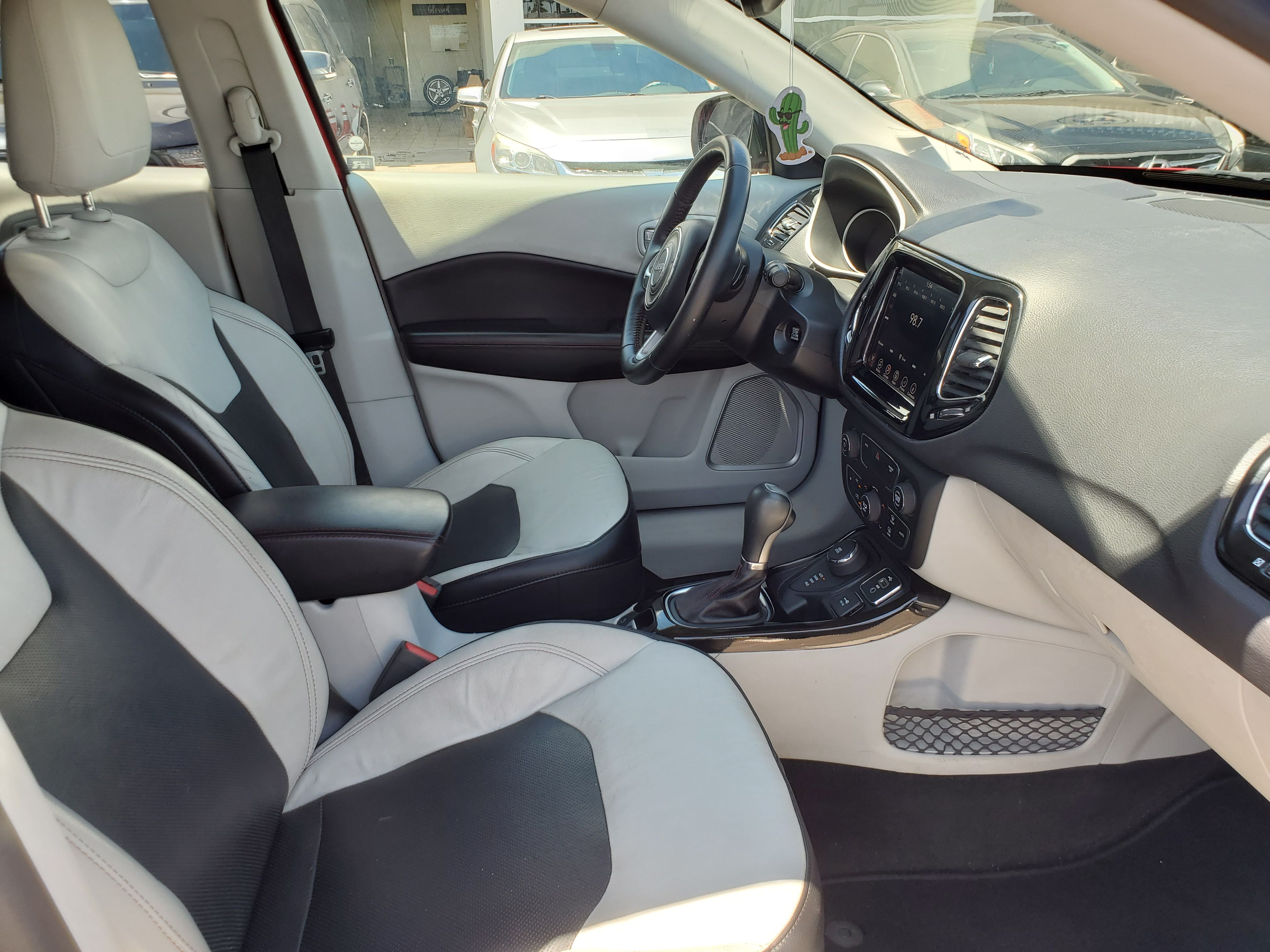 RED, 2017 JEEP COMPASS Image 36