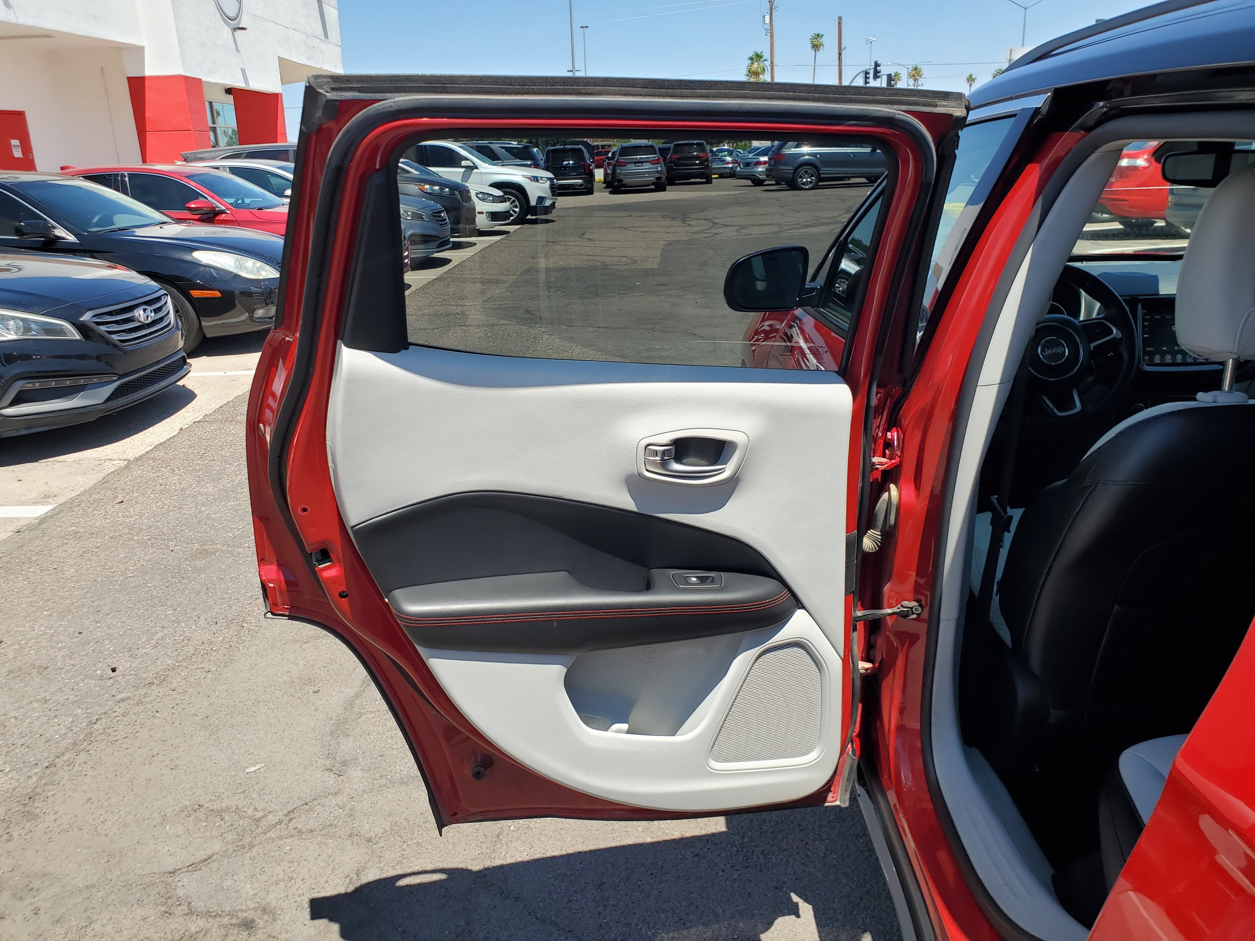 RED, 2017 JEEP COMPASS Image 38