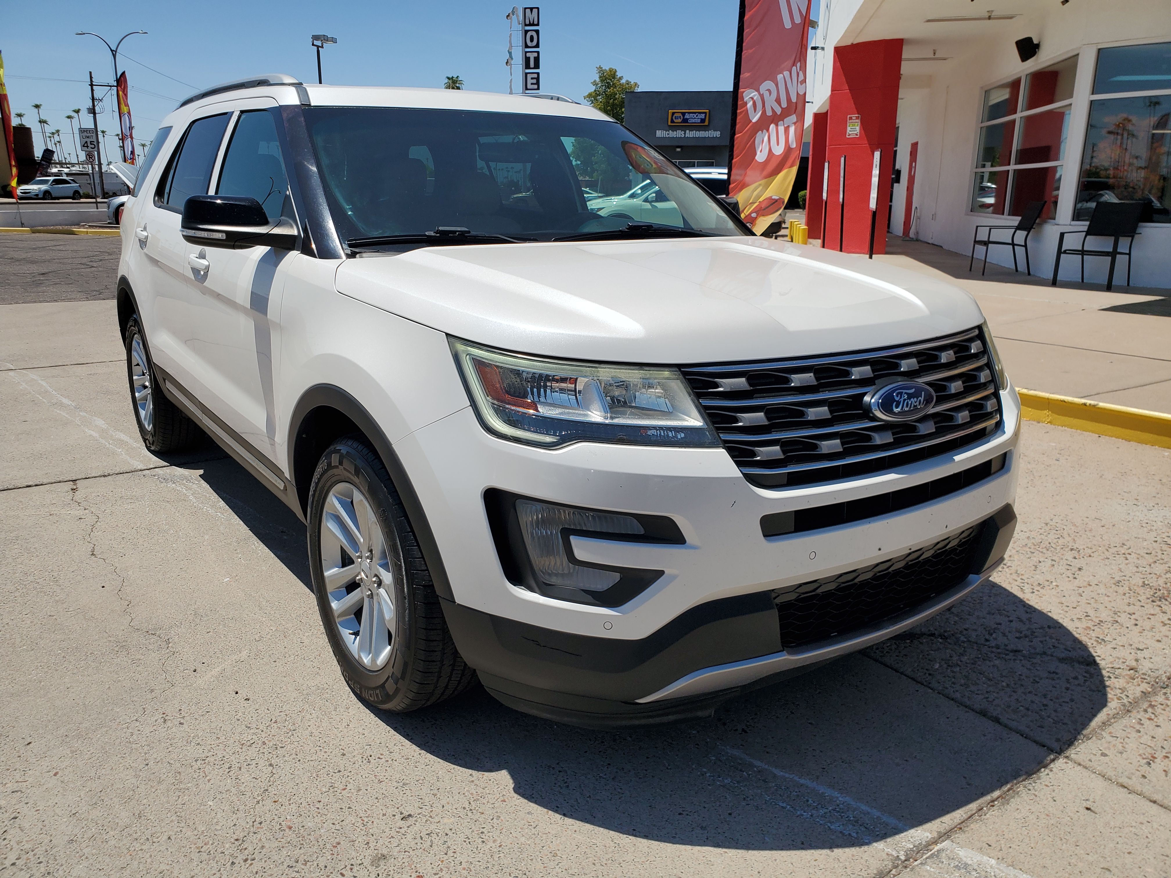 WHITE, 2017 FORD EXPLORER Image 7