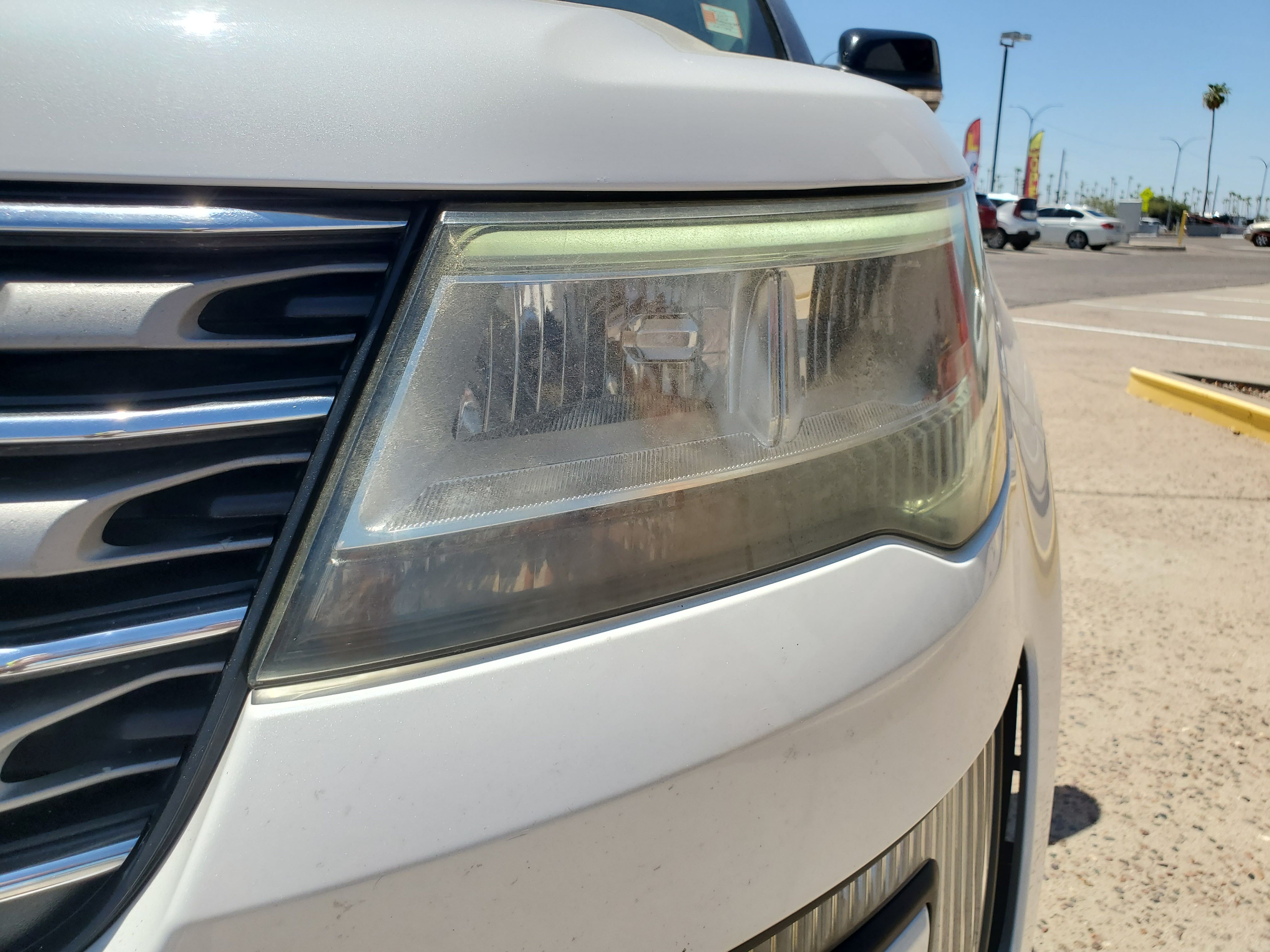 WHITE, 2017 FORD EXPLORER Image 9