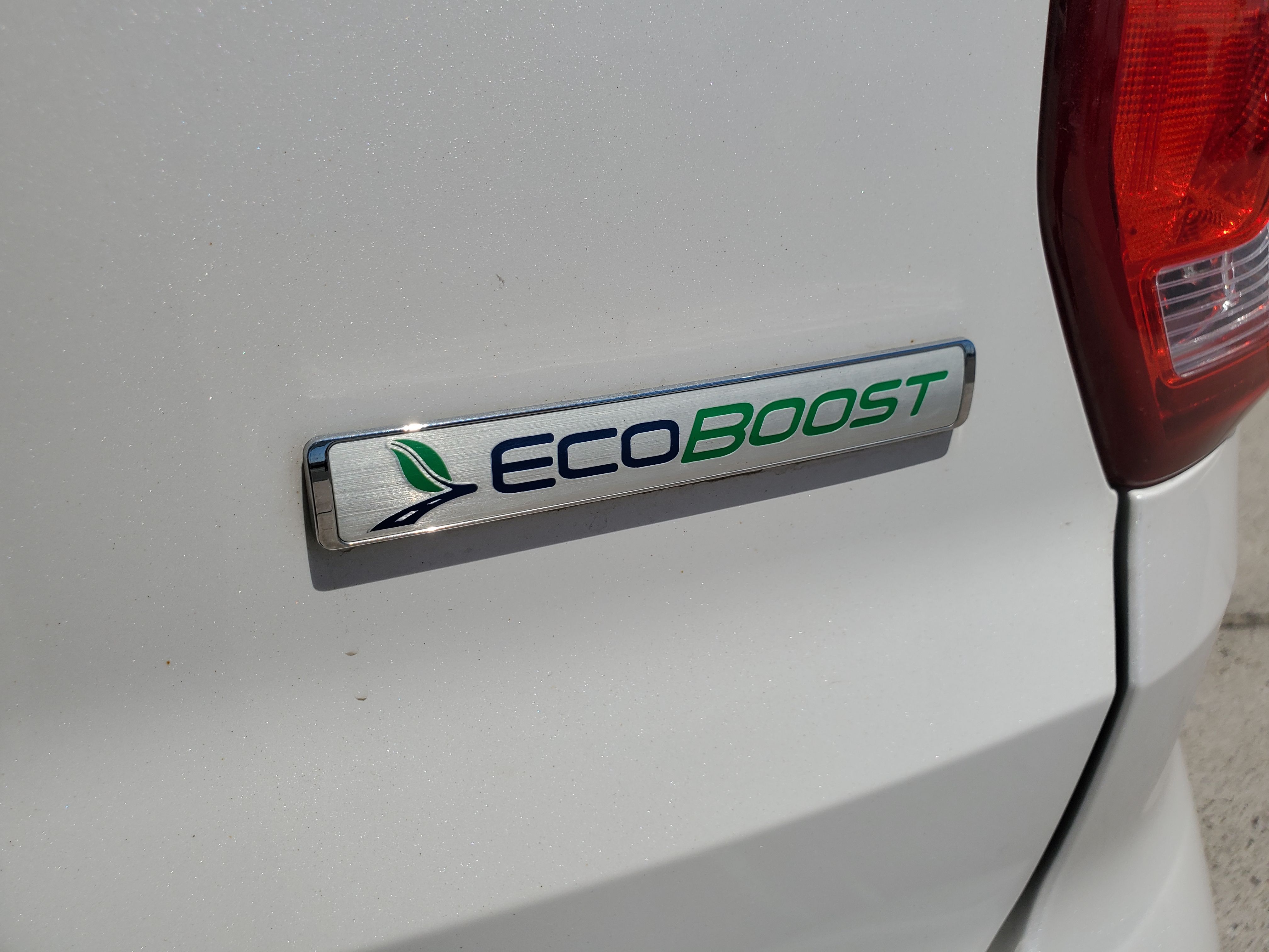 WHITE, 2017 FORD EXPLORER Image 17
