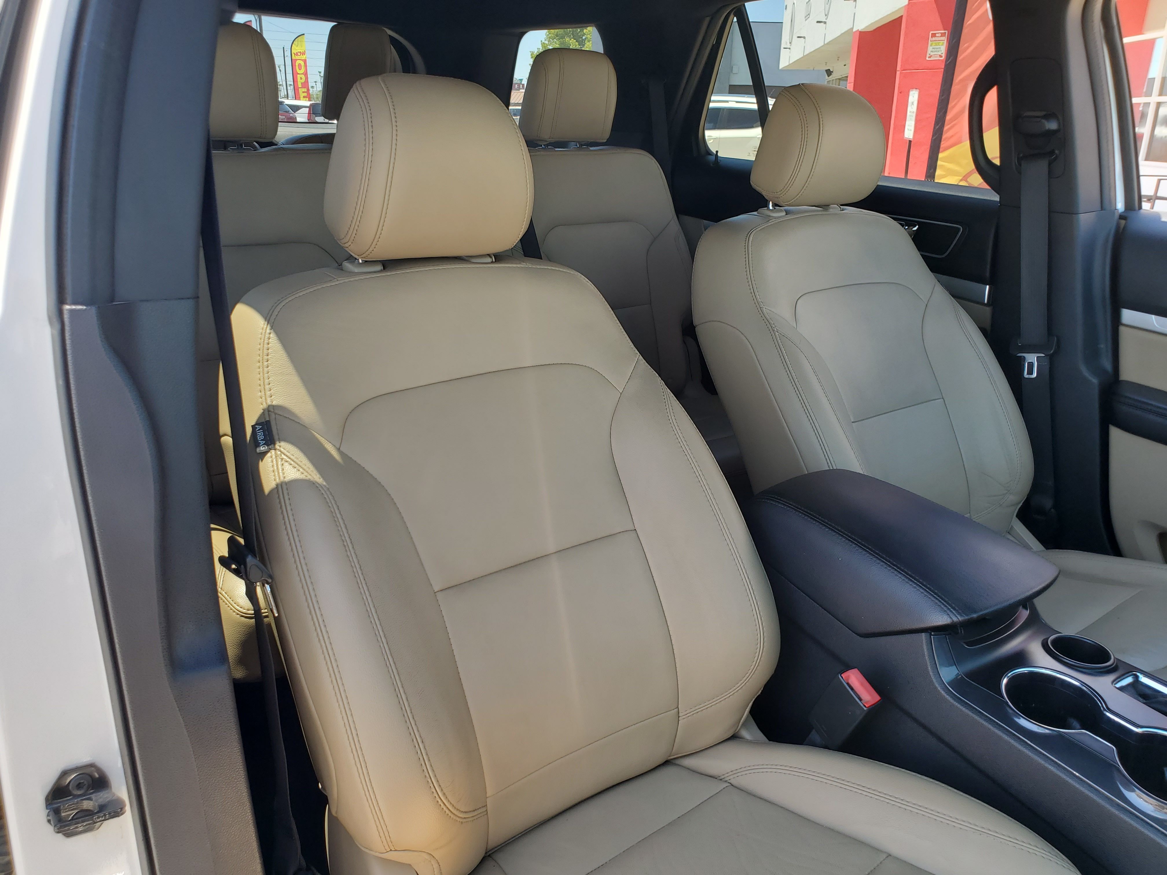 WHITE, 2017 FORD EXPLORER Image 40