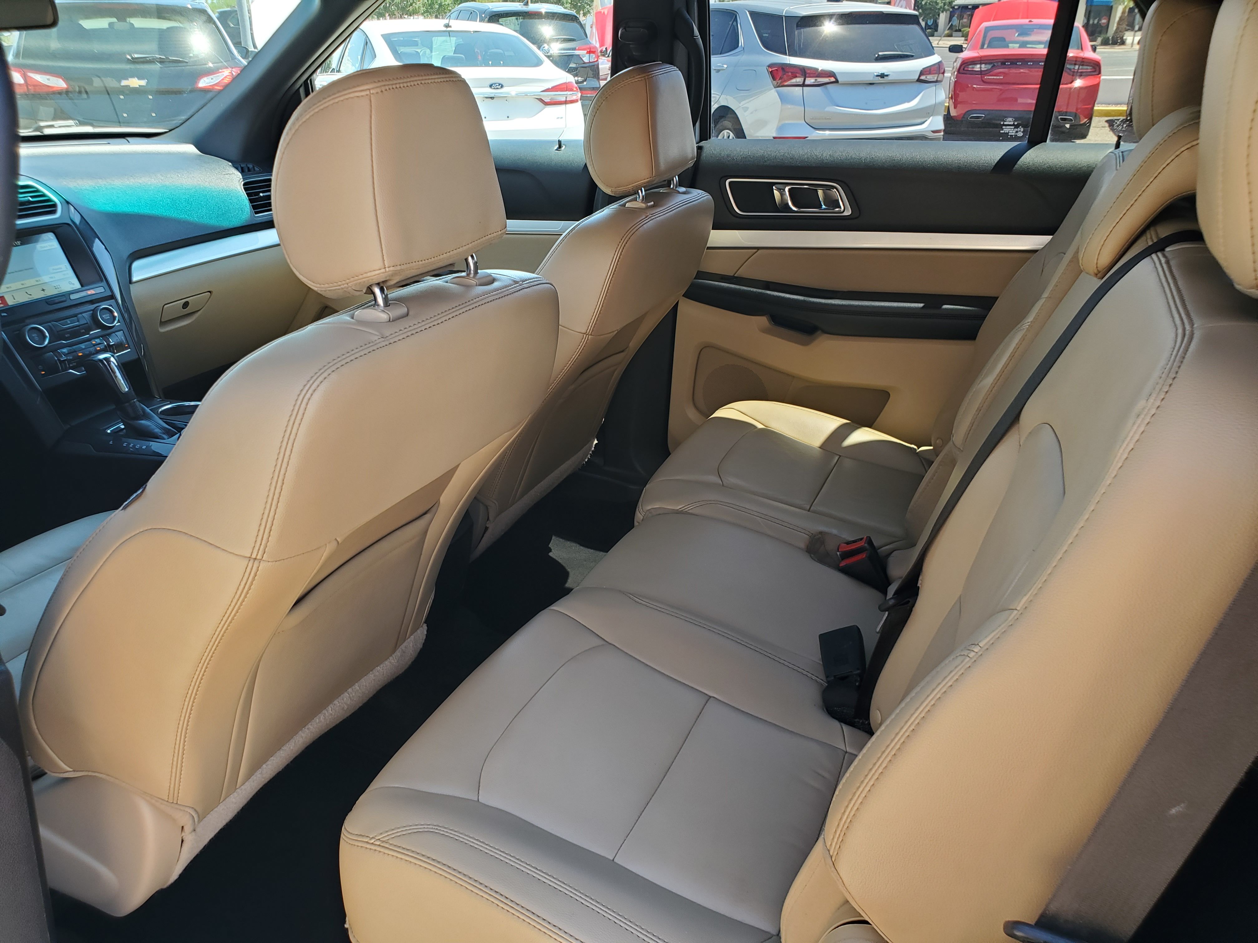 WHITE, 2017 FORD EXPLORER Image 43