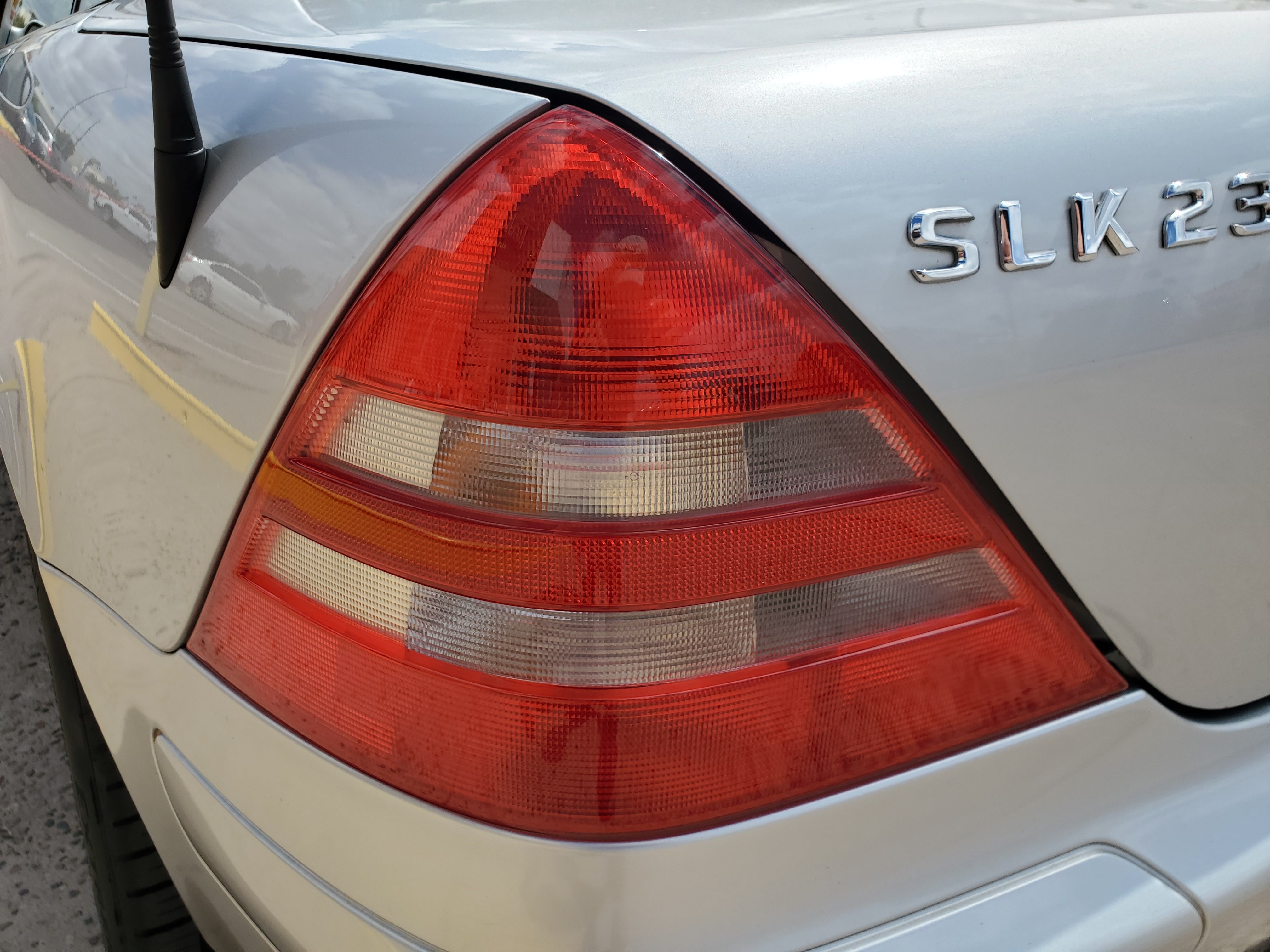 SILVER, 1998 MERCEDES-BENZ SLK-CLASS Image 14