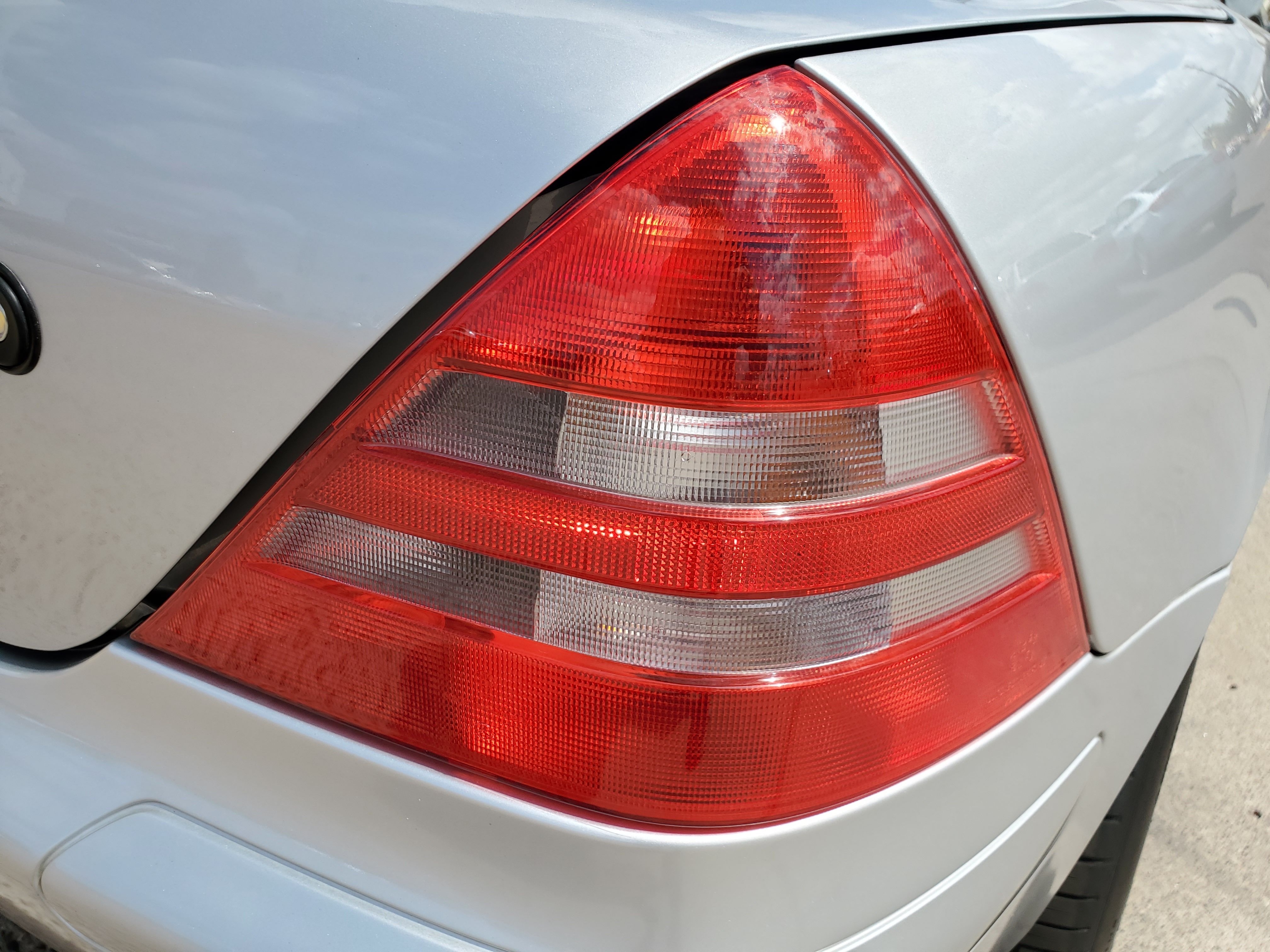 SILVER, 1998 MERCEDES-BENZ SLK-CLASS Image 15