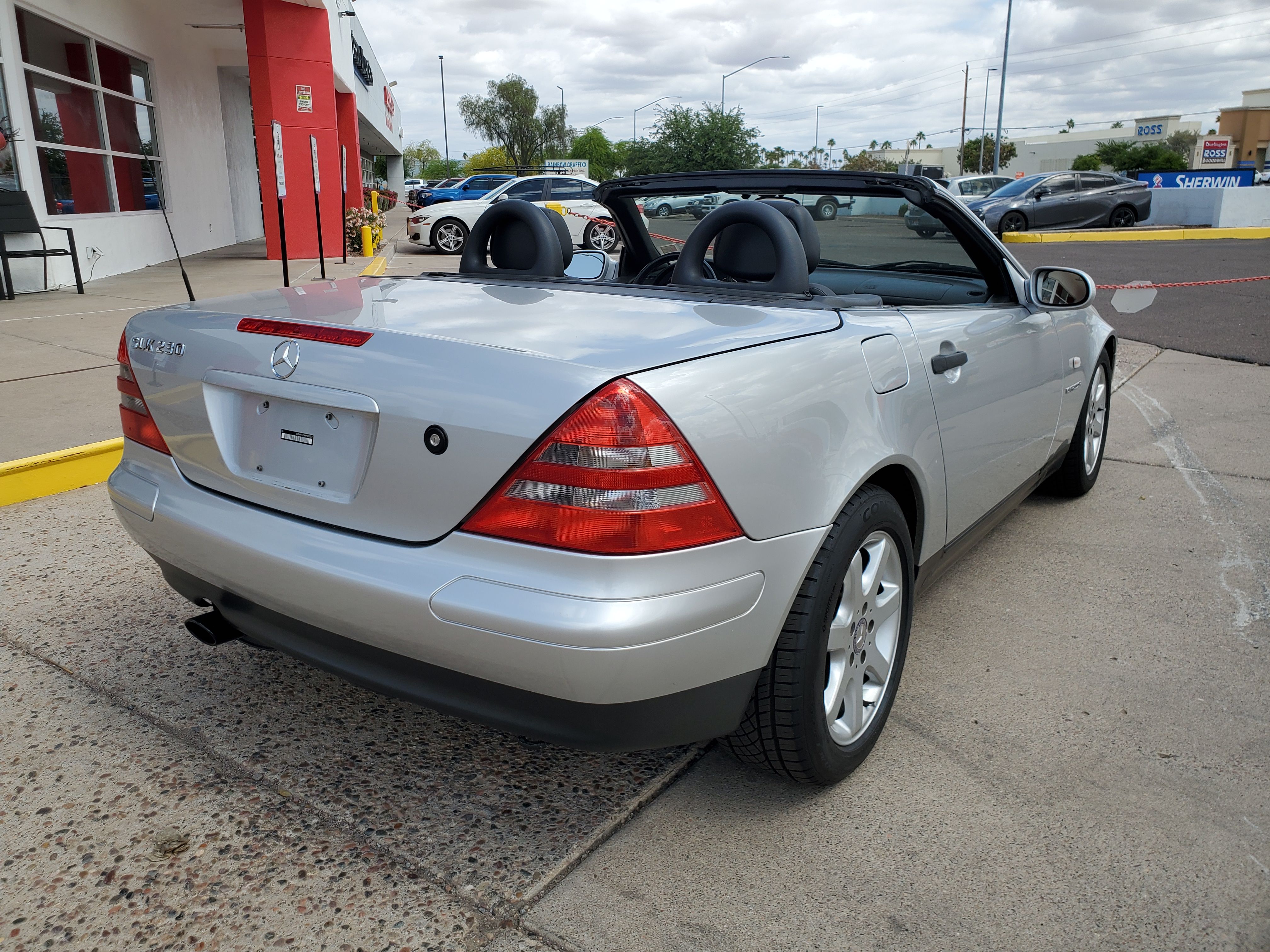 SILVER, 1998 MERCEDES-BENZ SLK-CLASS Image 23