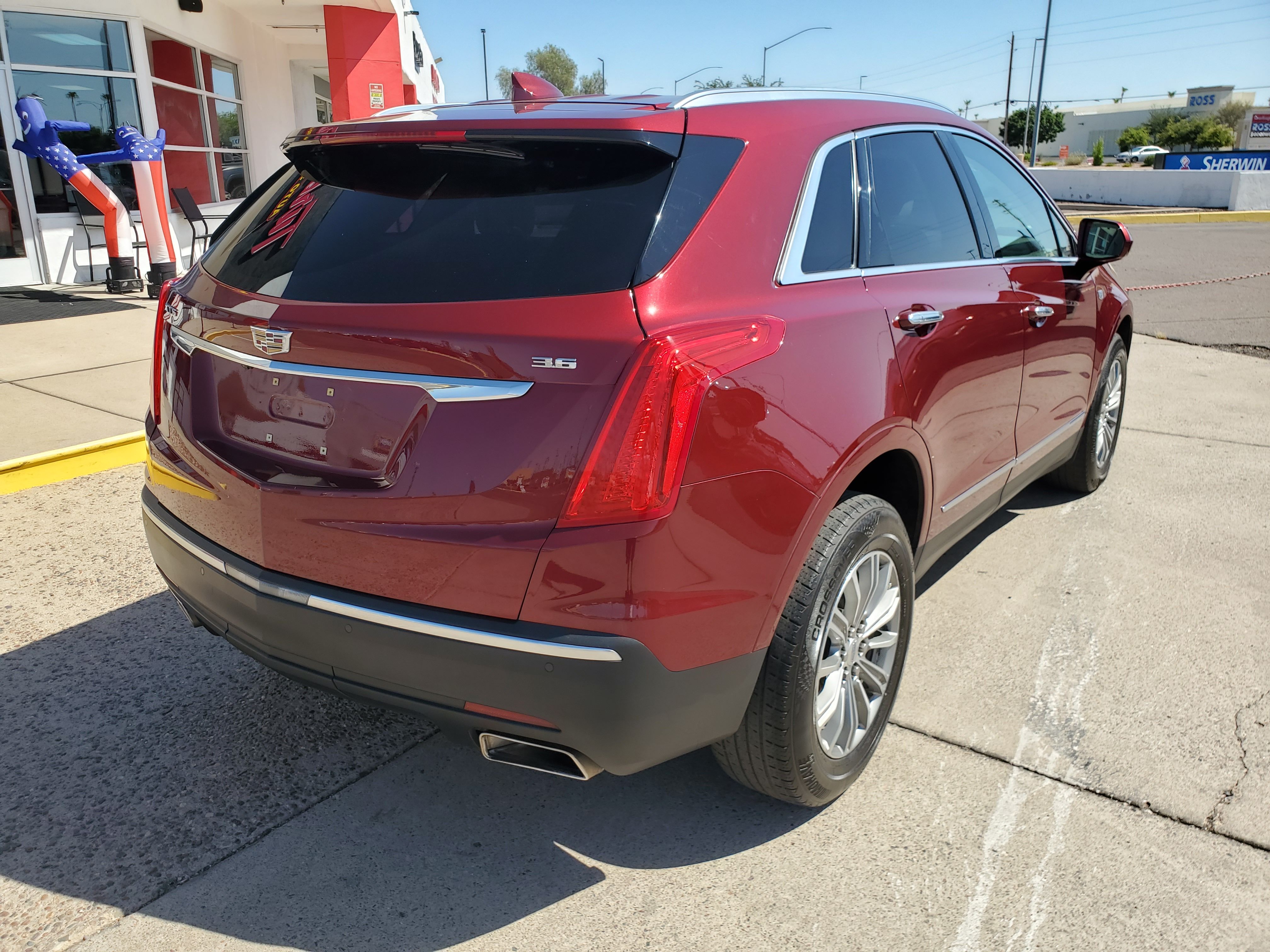 RED, 2017 CADILLAC XT5 Image 5