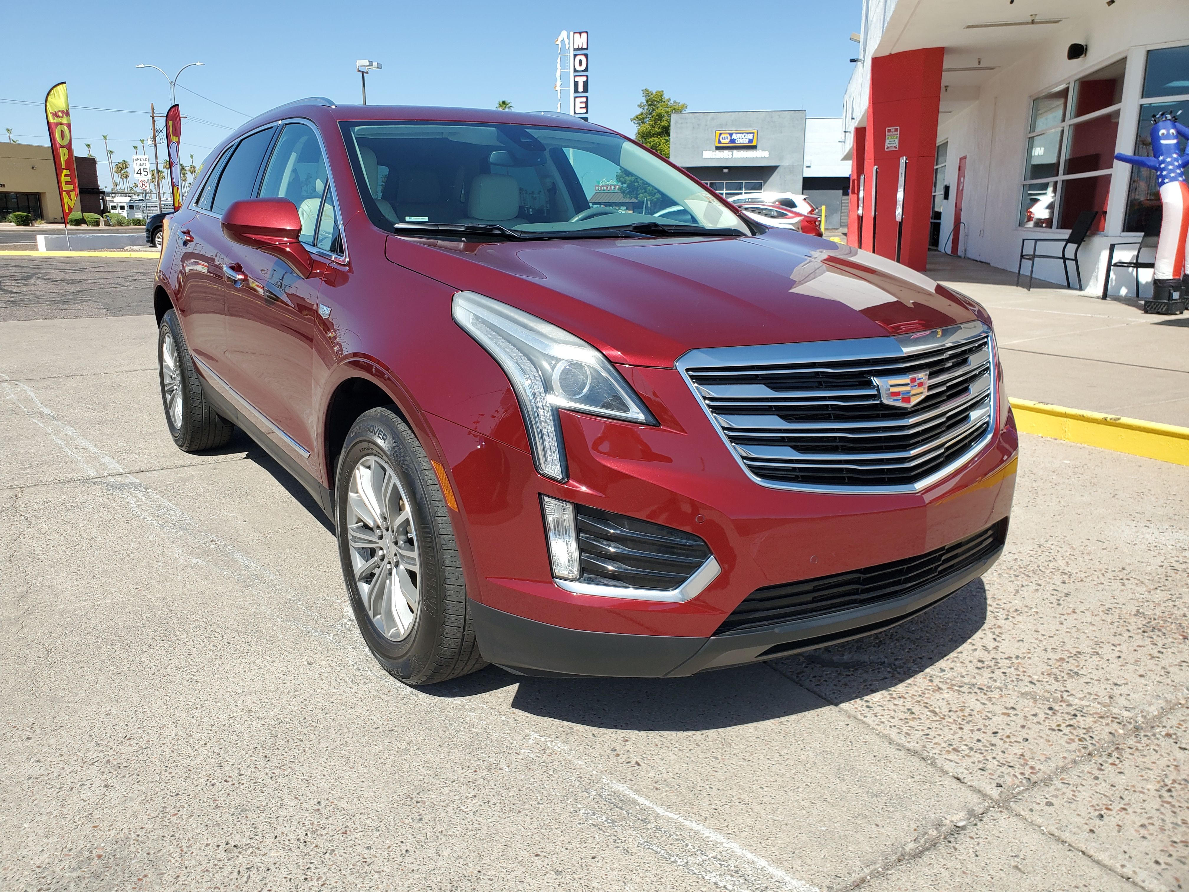RED, 2017 CADILLAC XT5 Image 7