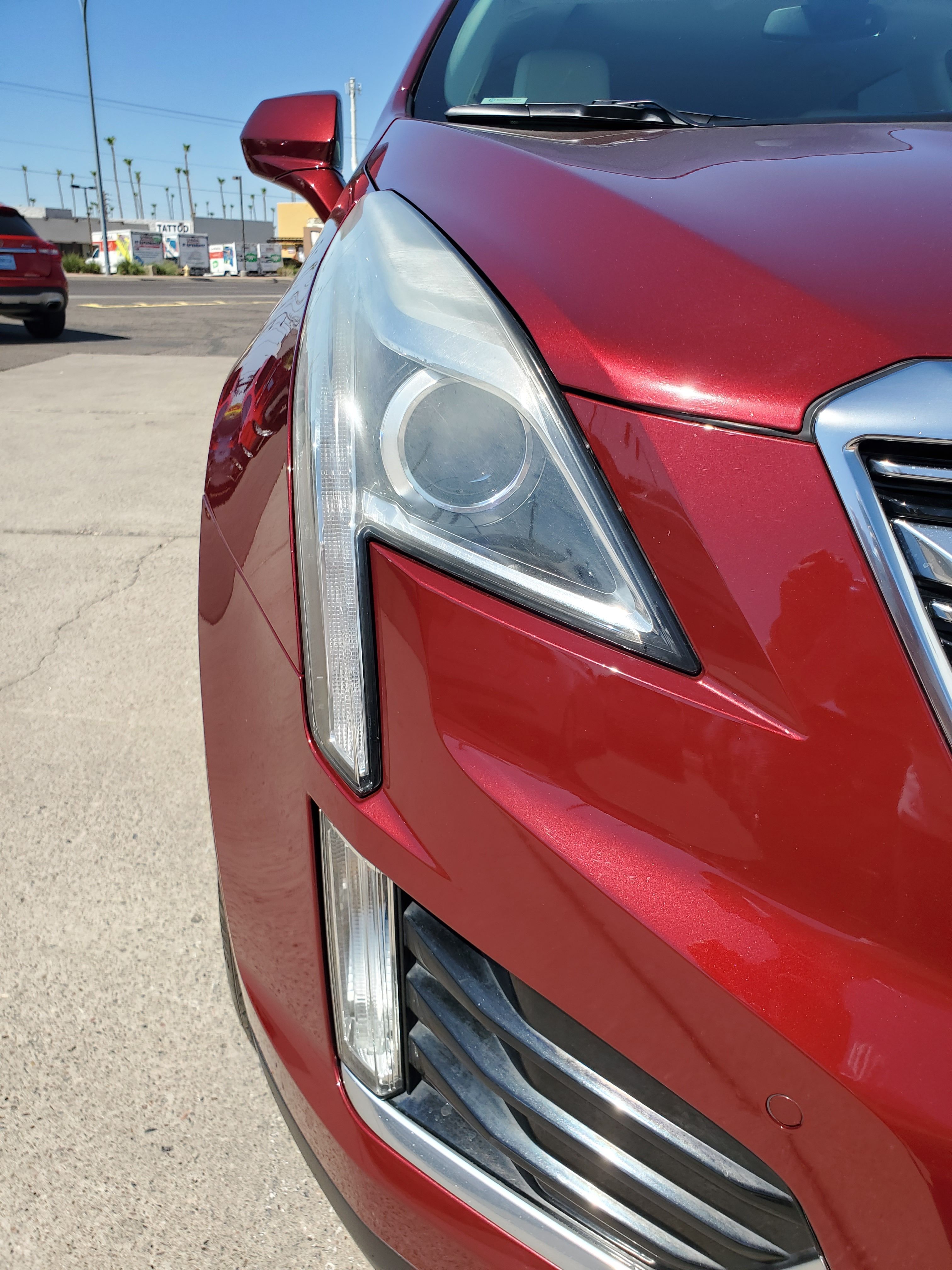 RED, 2017 CADILLAC XT5 Image 10