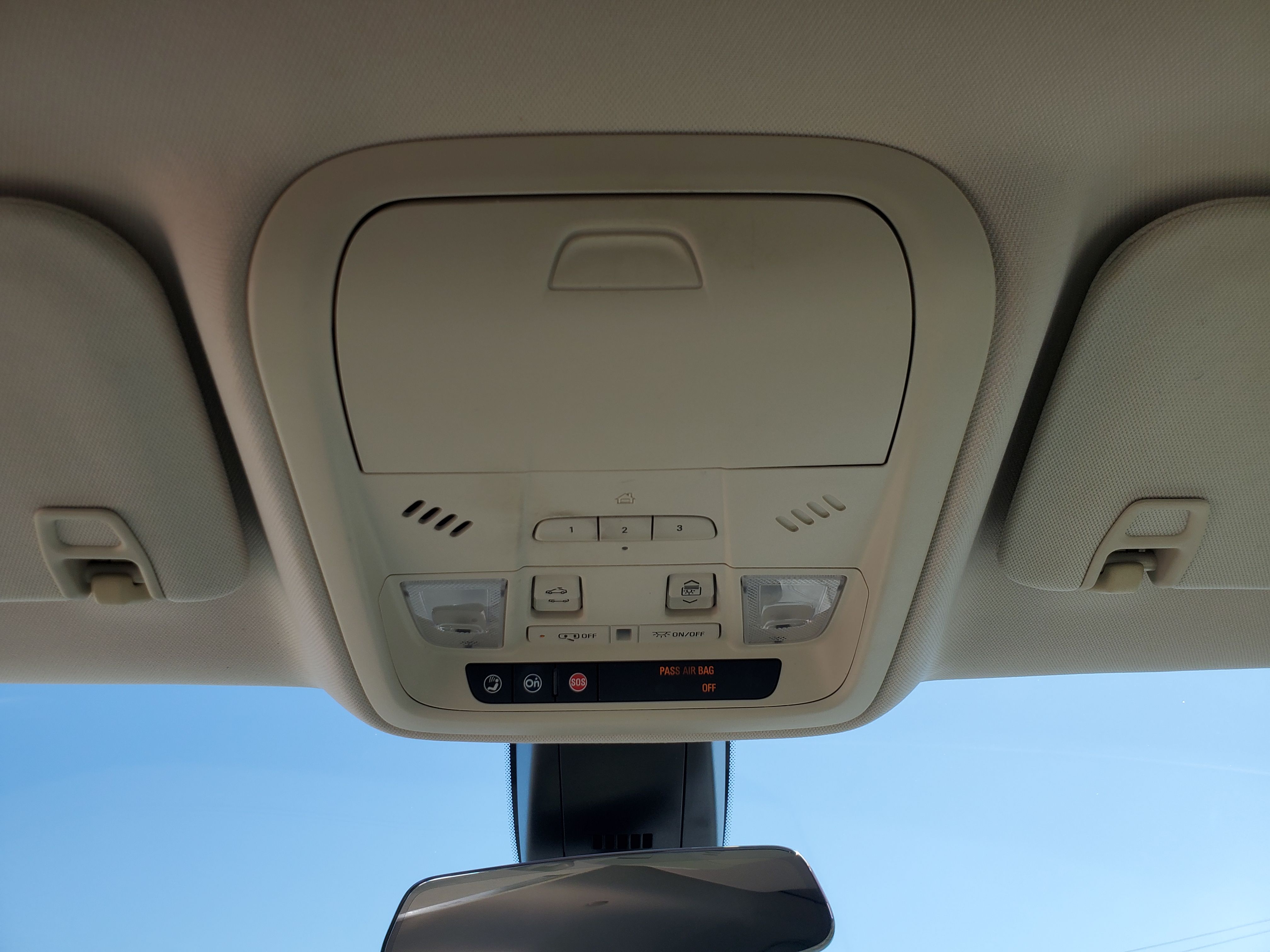 RED, 2017 CADILLAC XT5 Image 33