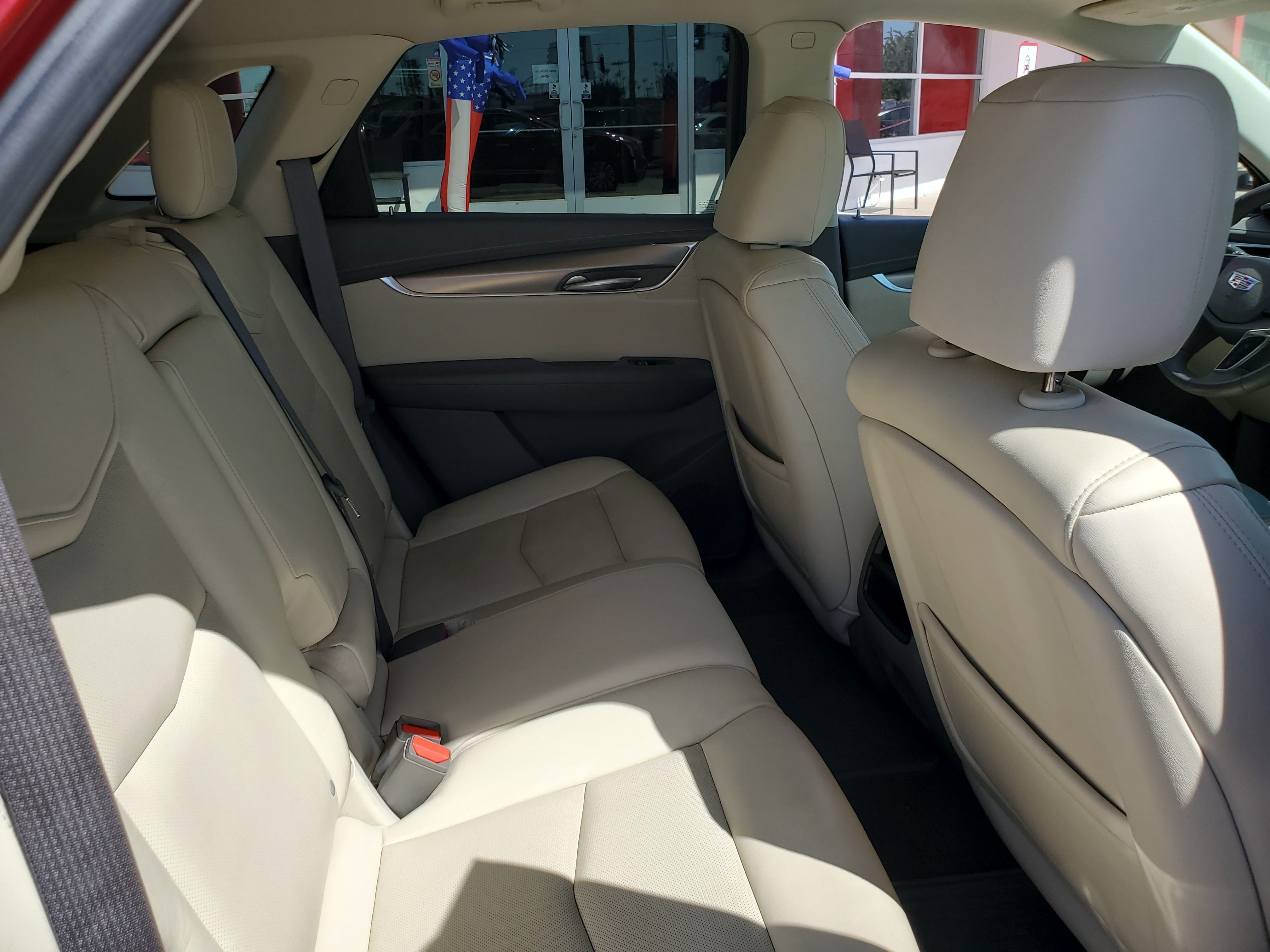 RED, 2017 CADILLAC XT5 Image 46