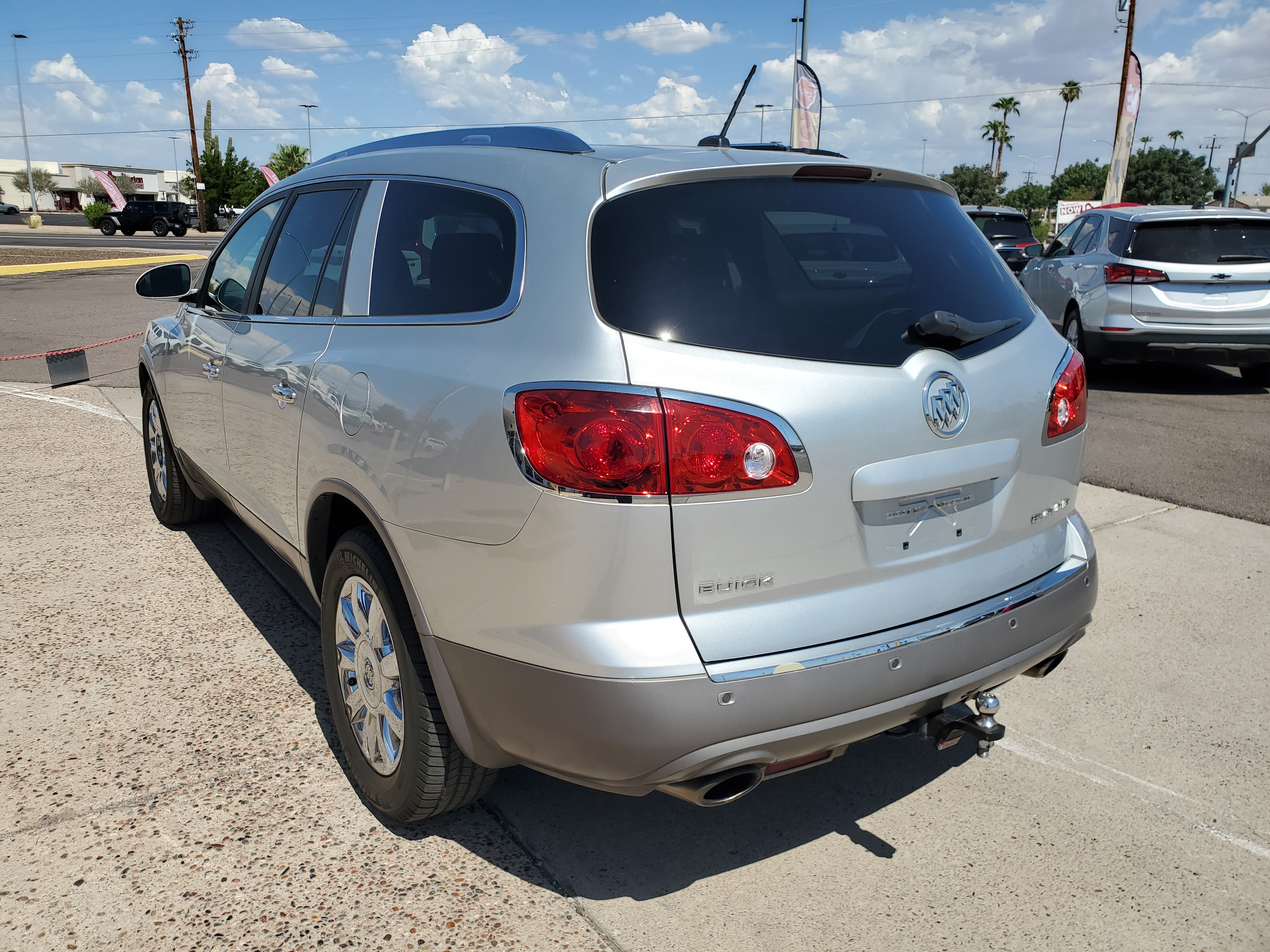 SILVER, 2012 BUICK ENCLAVE Image 3