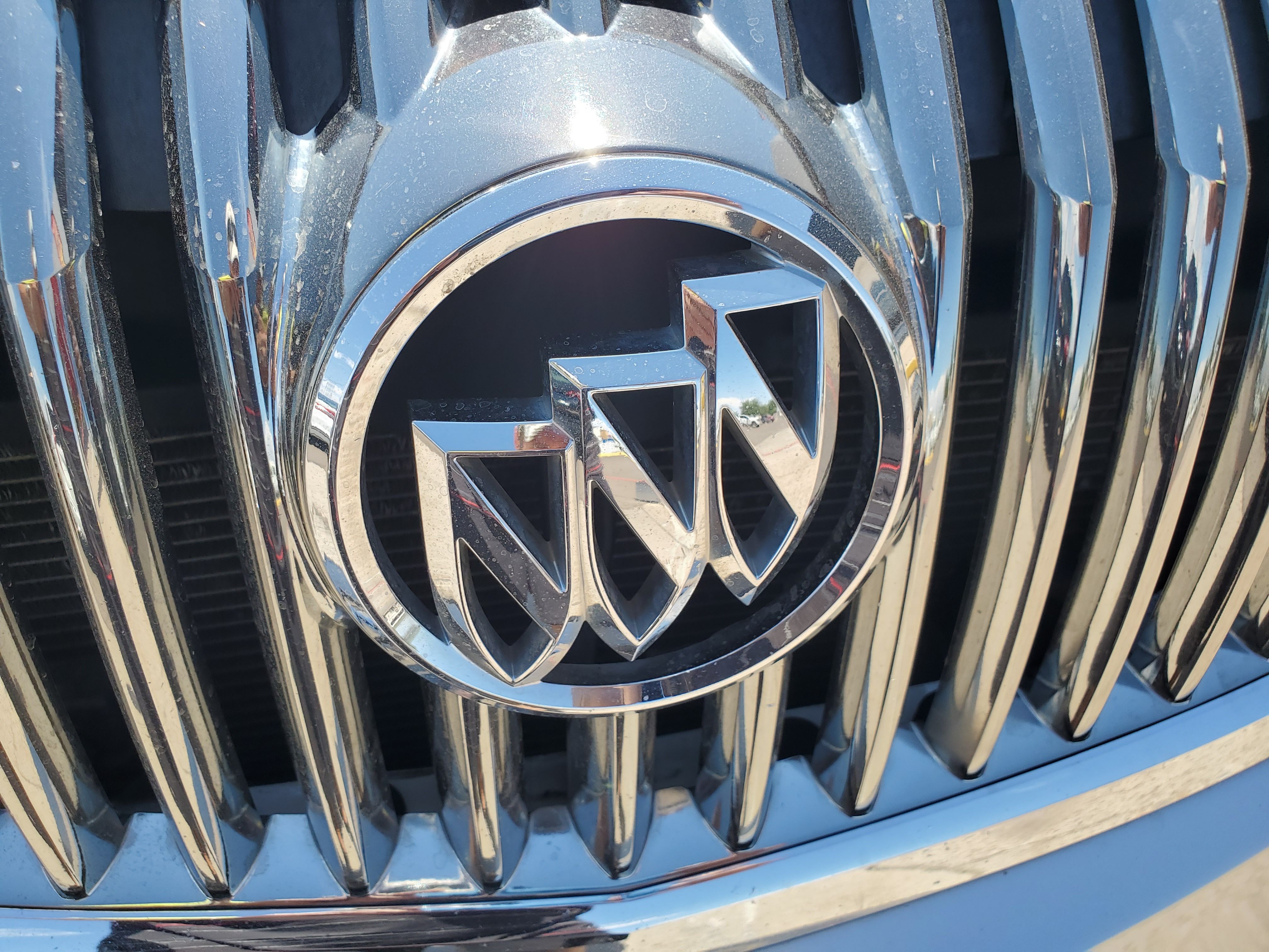 SILVER, 2012 BUICK ENCLAVE Image 9