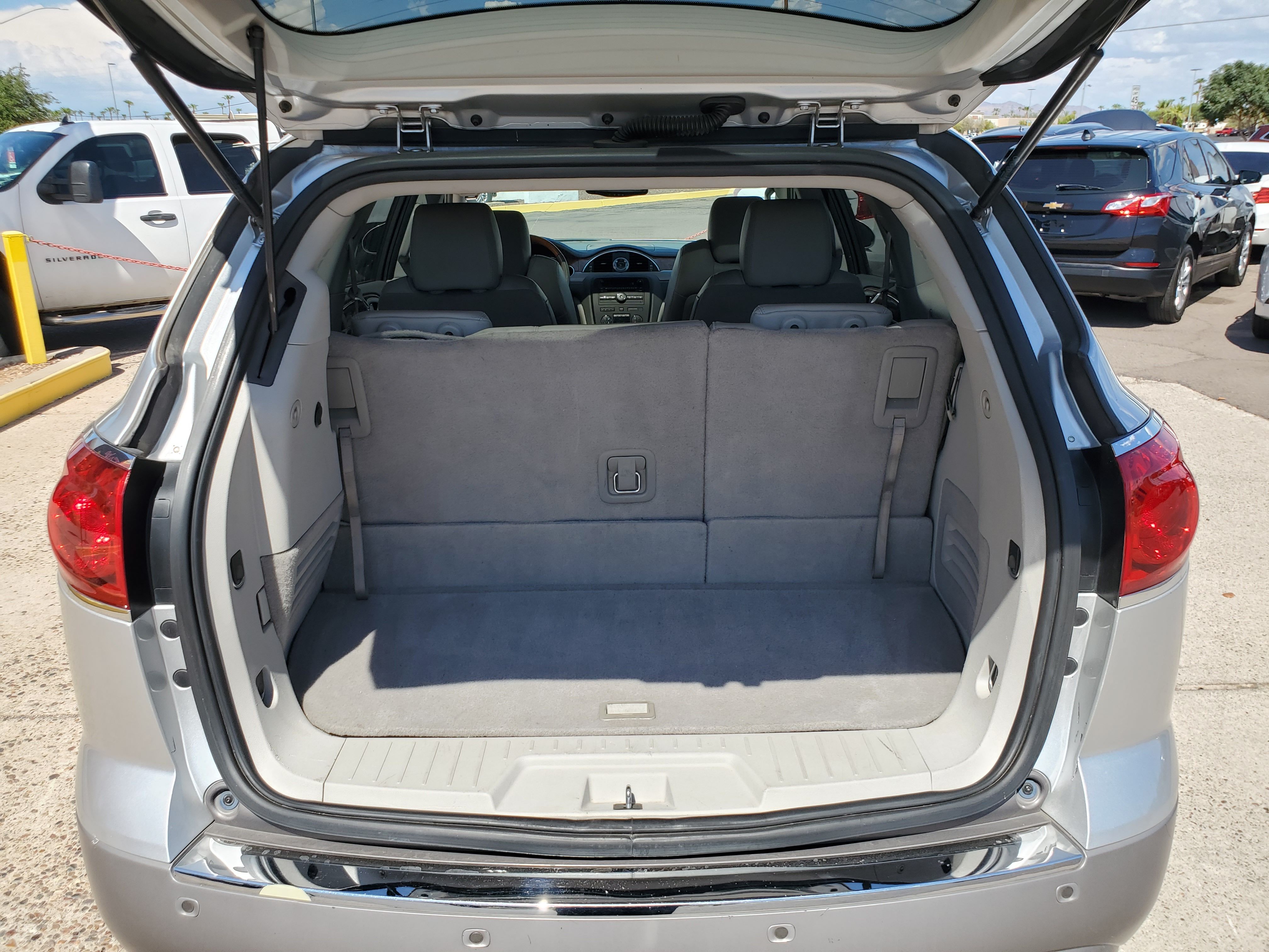 SILVER, 2012 BUICK ENCLAVE Image 47
