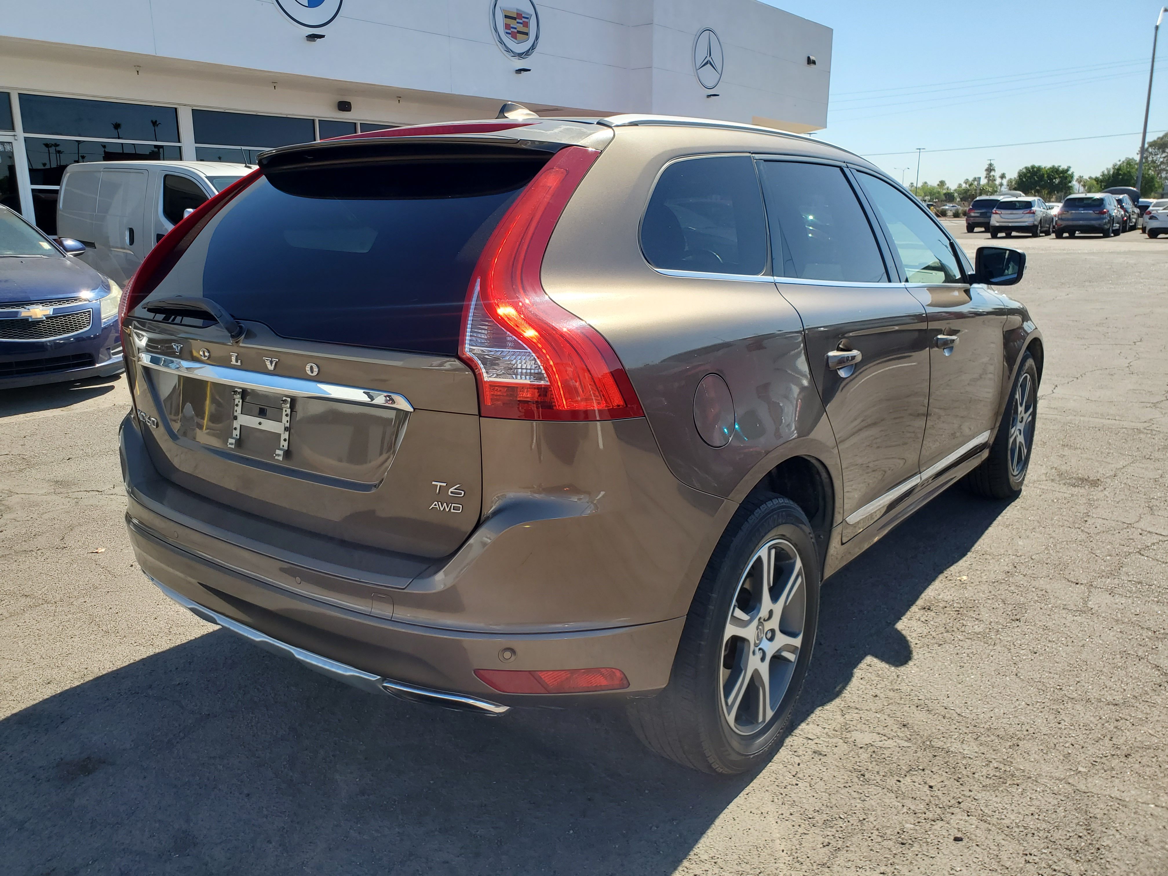 BROWN, 2015 VOLVO XC60 Image 5