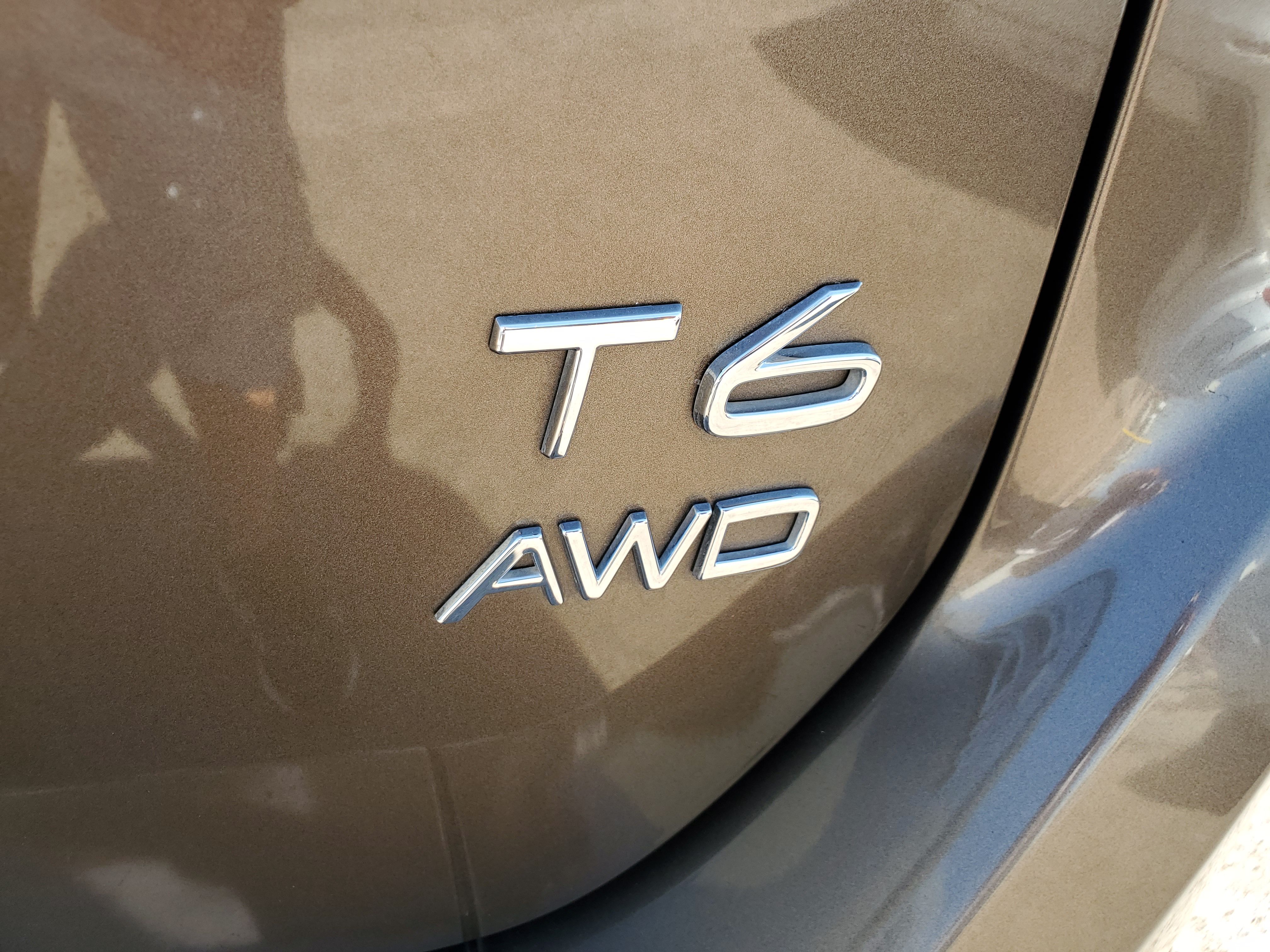 BROWN, 2015 VOLVO XC60 Image 13
