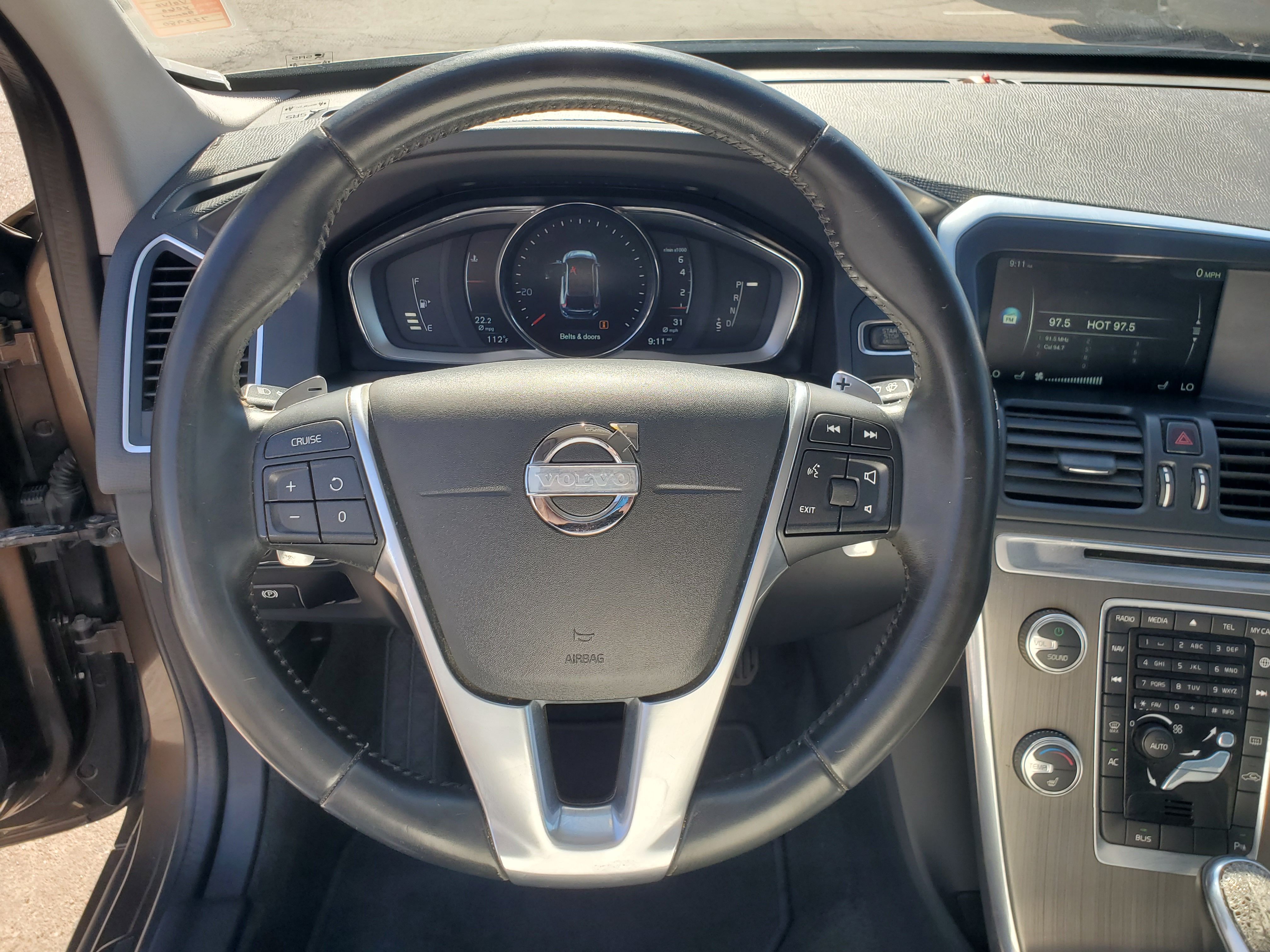 BROWN, 2015 VOLVO XC60 Image 20