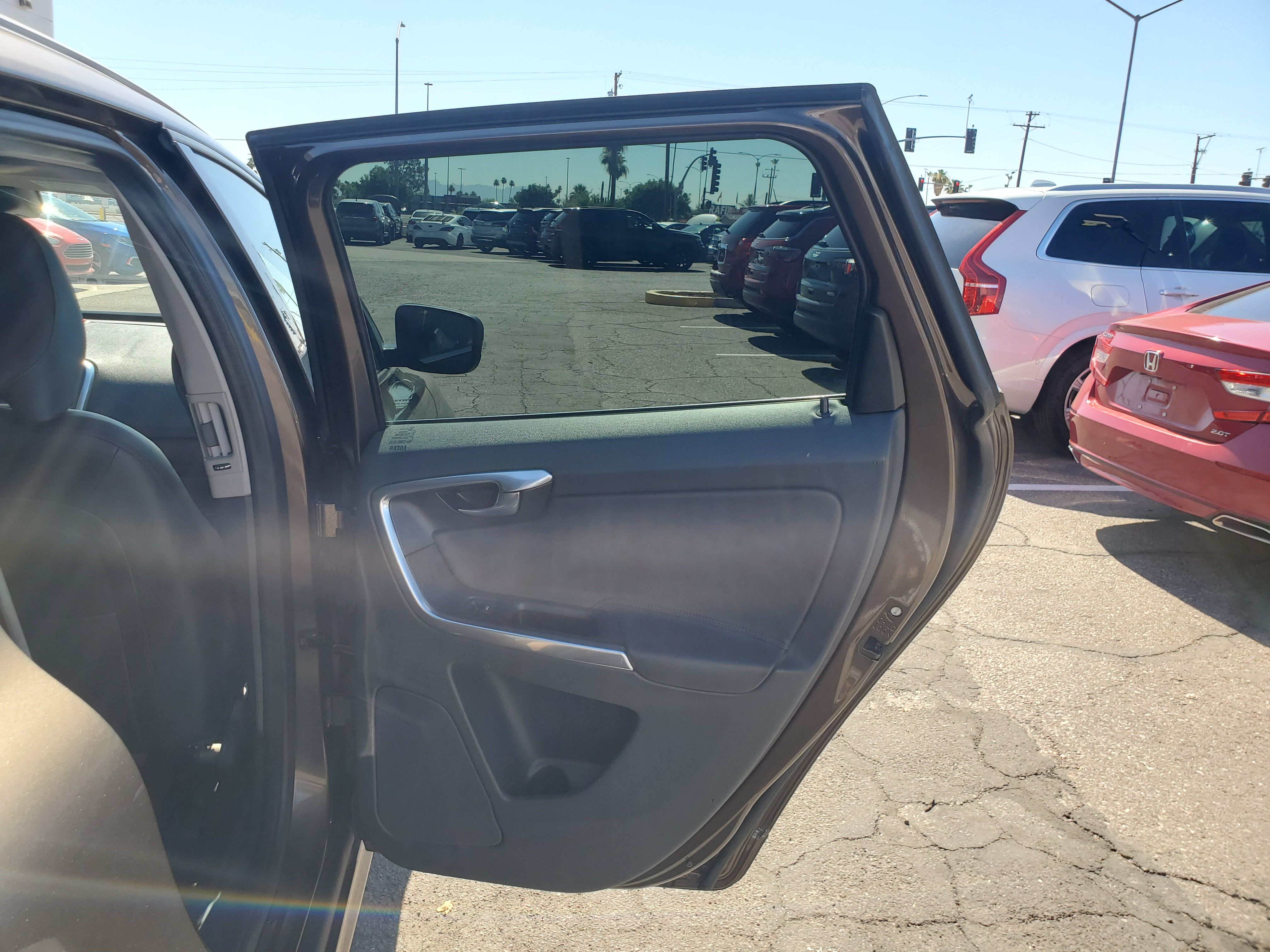 BROWN, 2015 VOLVO XC60 Image 41