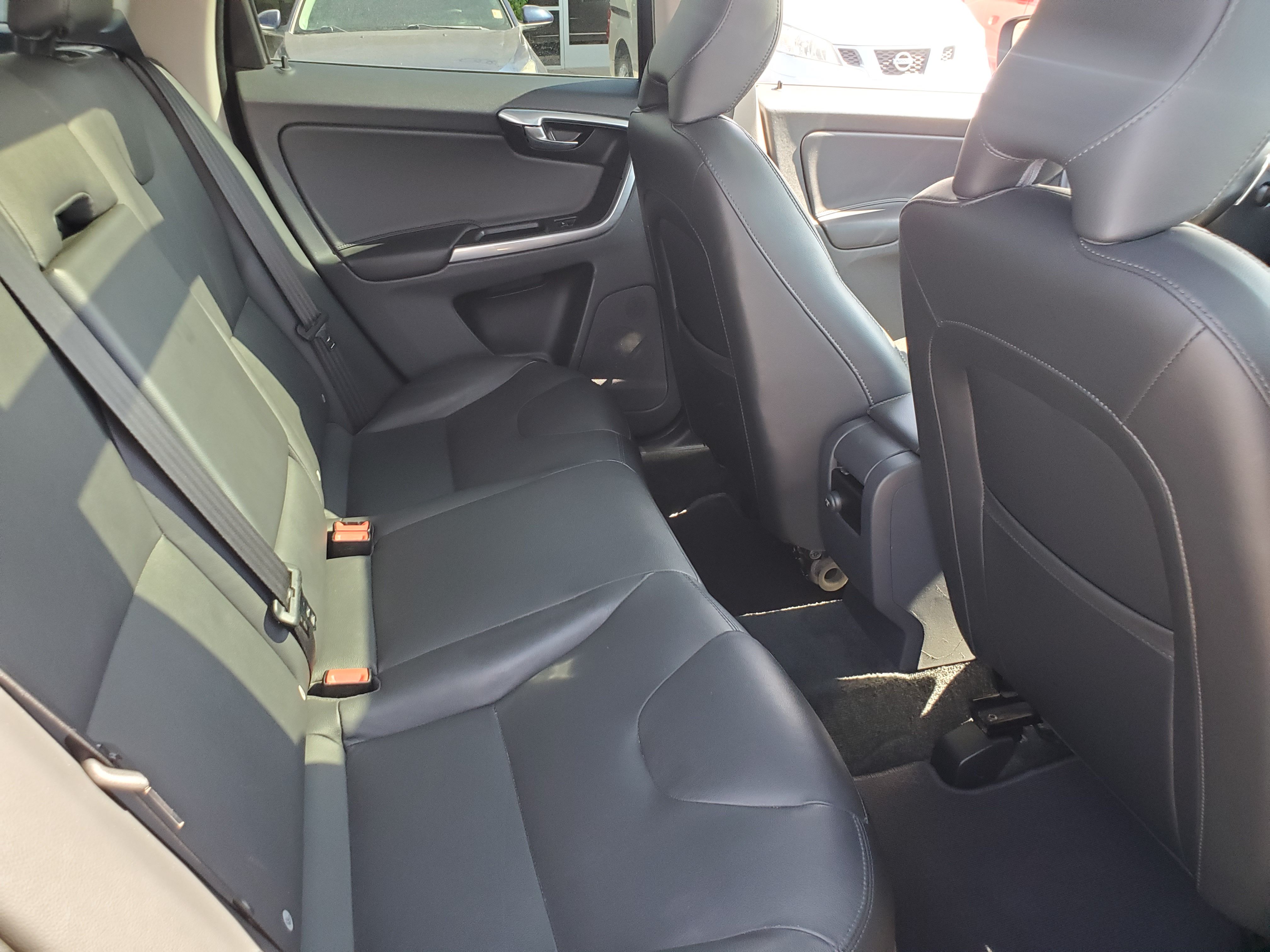 BROWN, 2015 VOLVO XC60 Image 43