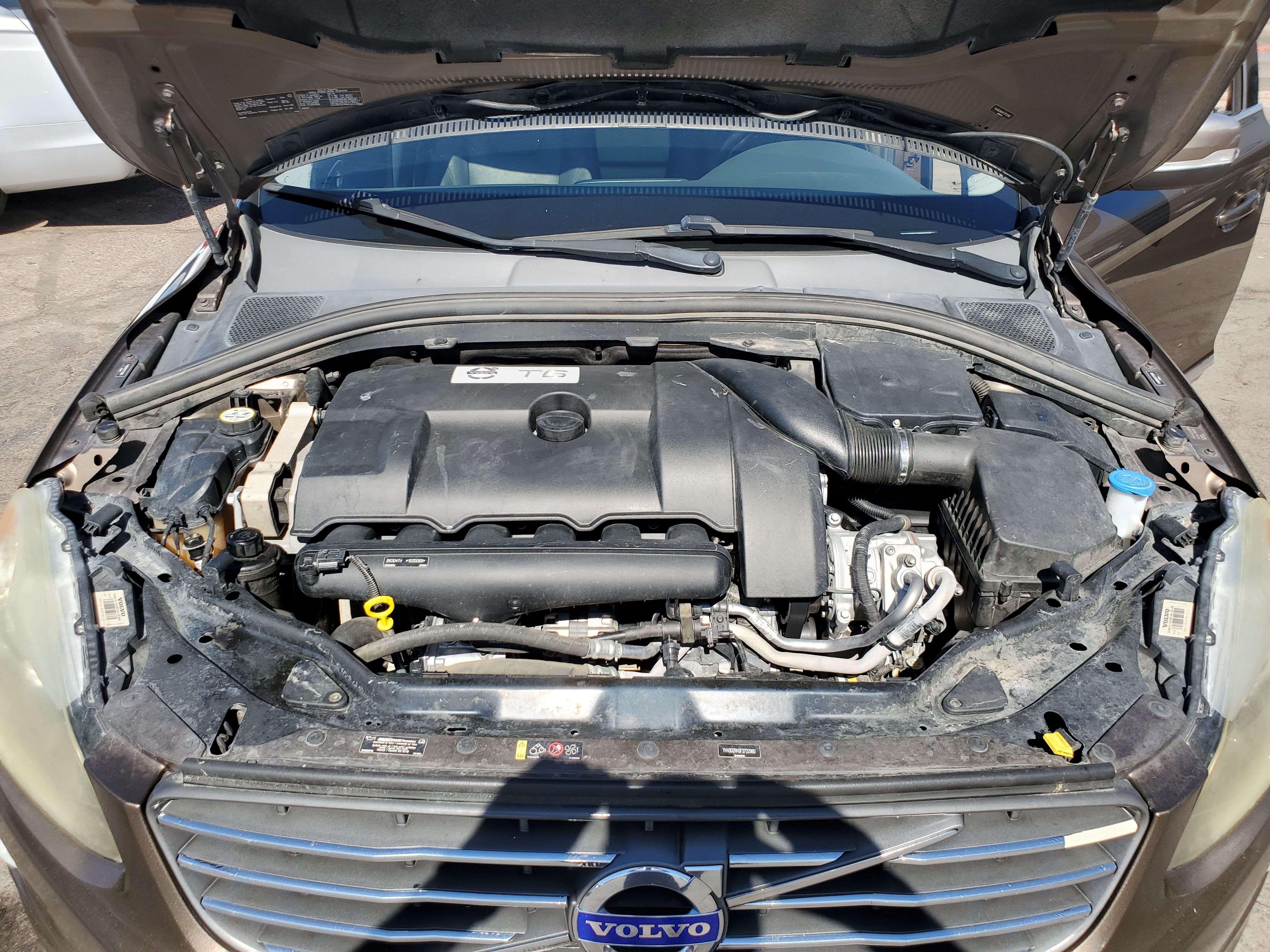 BROWN, 2015 VOLVO XC60 Image 47