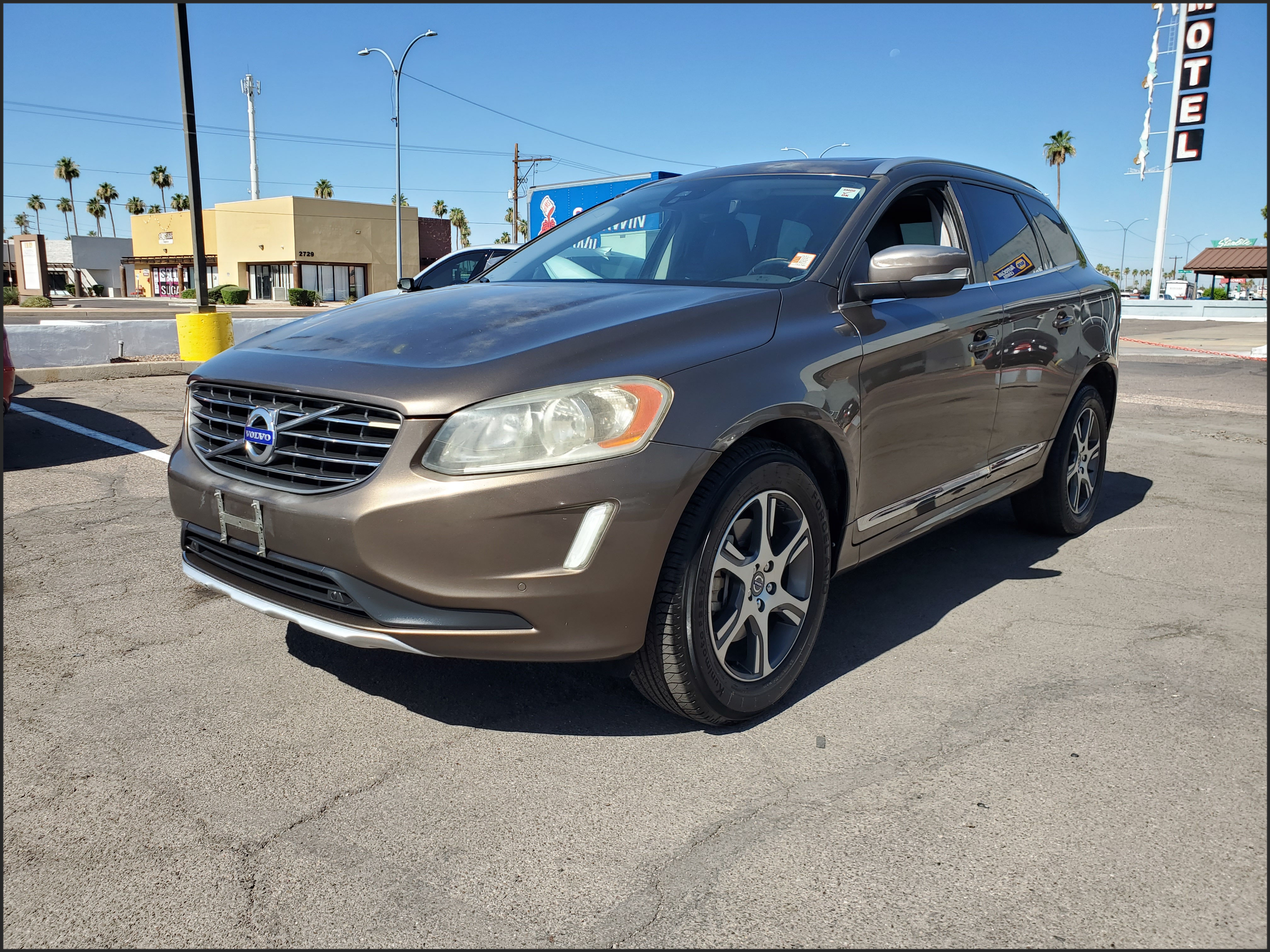 BROWN, 2015 VOLVO XC60 Image 