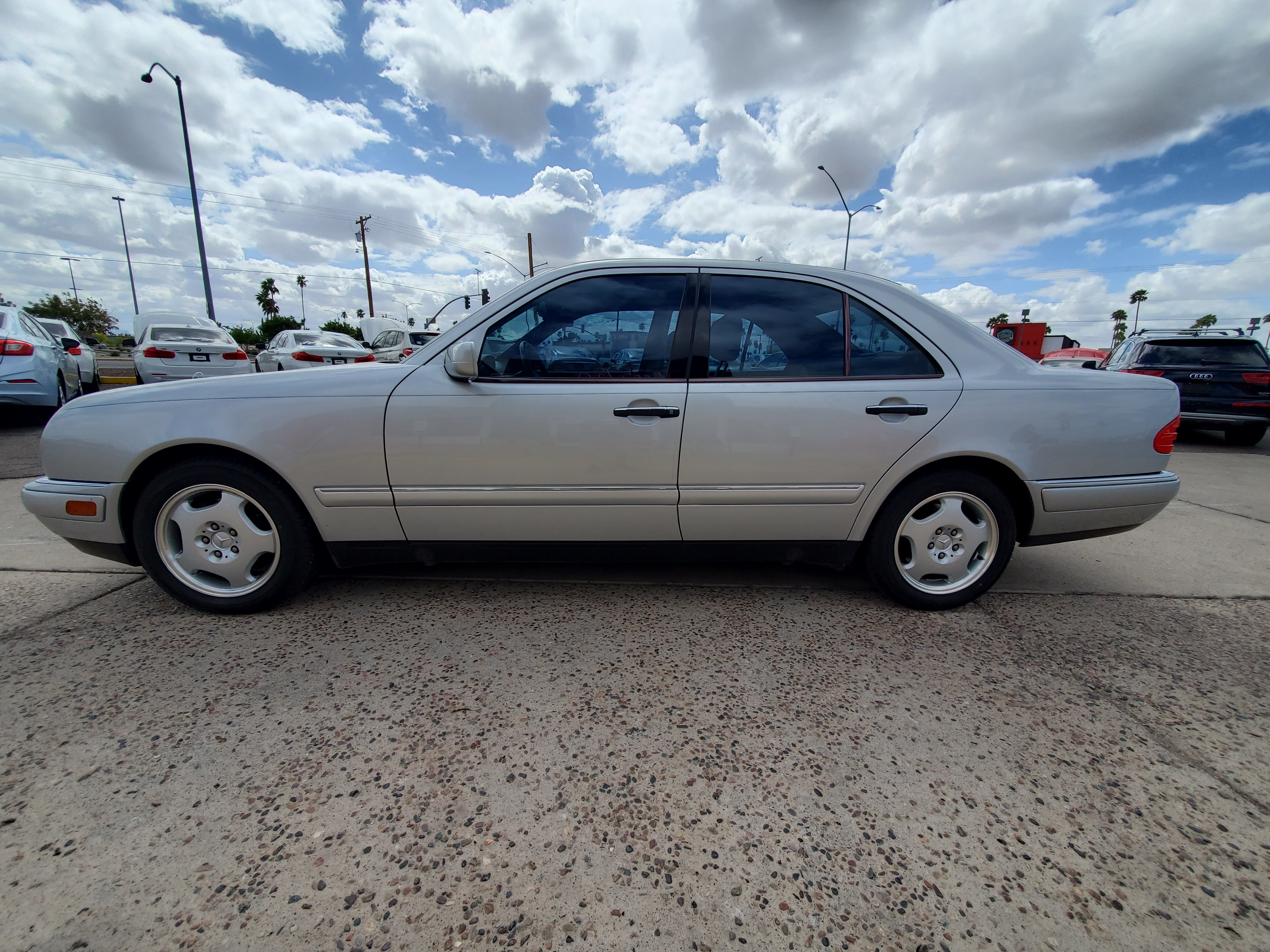 SILVER, 1997 MERCEDES-BENZ E-CLASS Image 2