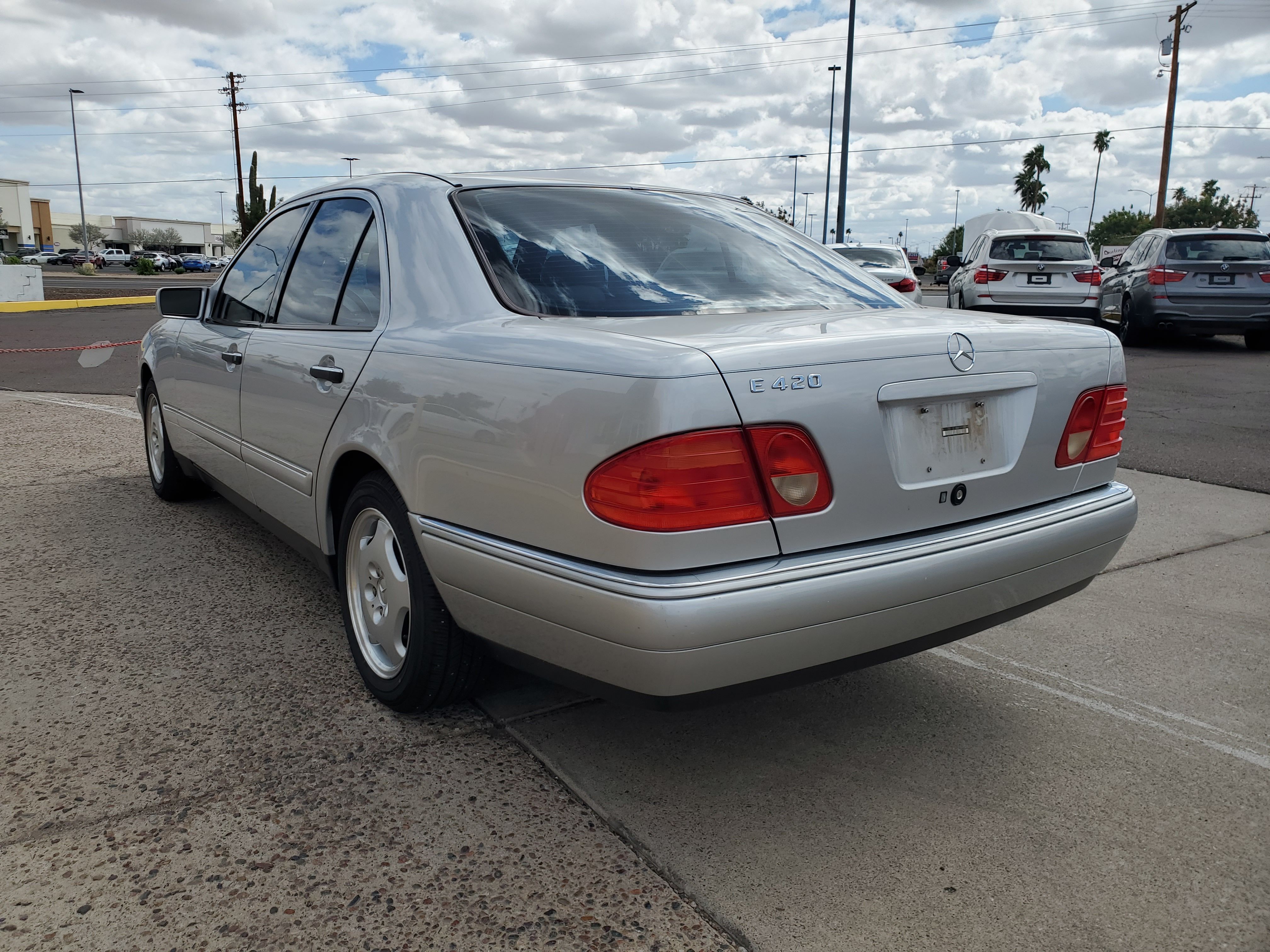 SILVER, 1997 MERCEDES-BENZ E-CLASS Image 3