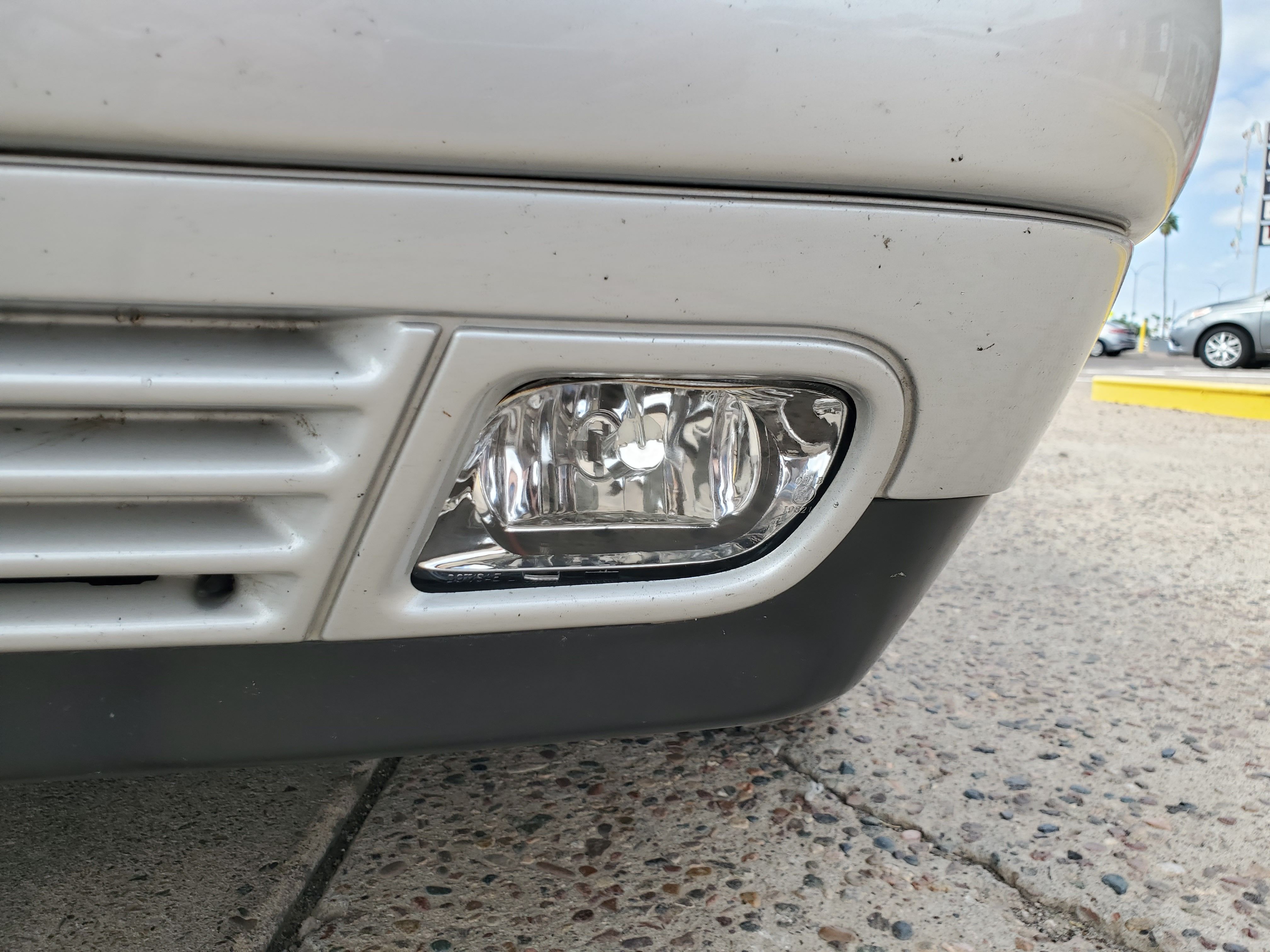 SILVER, 1997 MERCEDES-BENZ E-CLASS Image 11