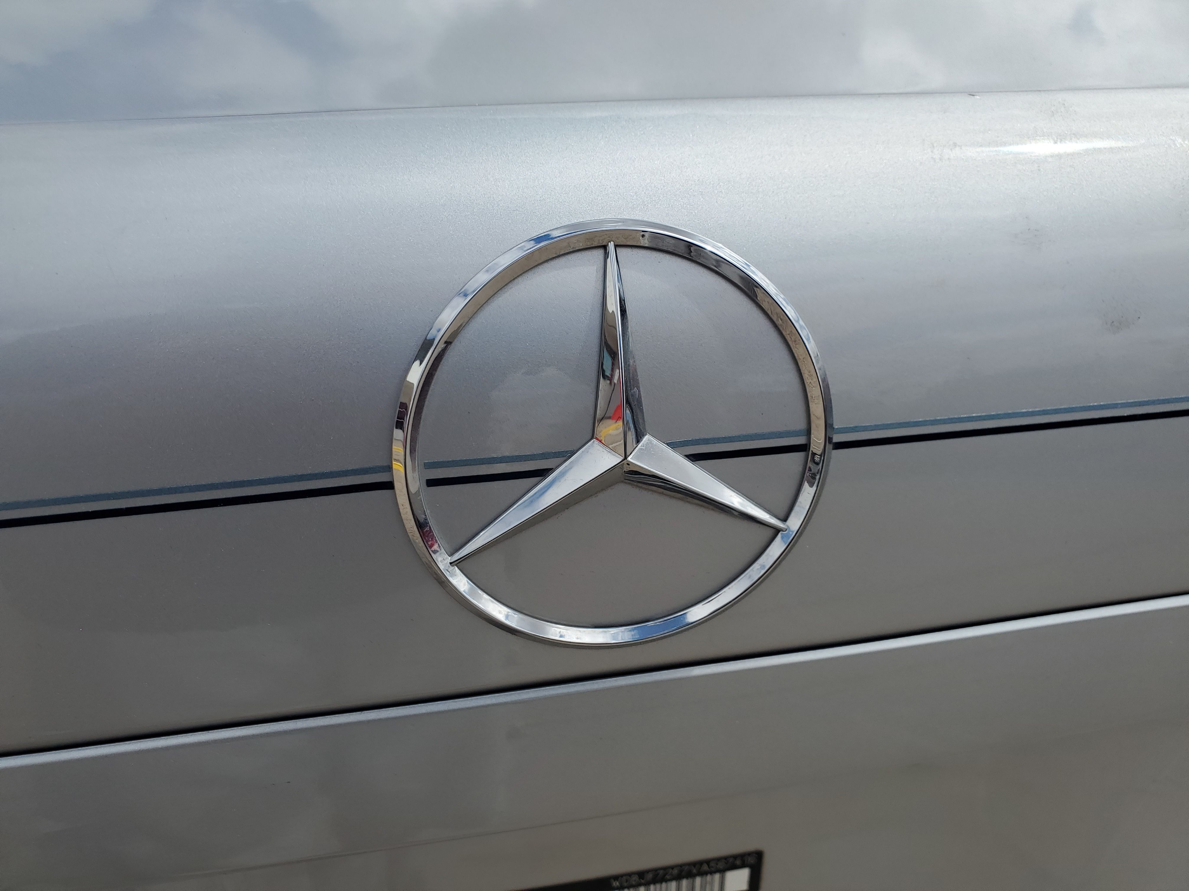 SILVER, 1997 MERCEDES-BENZ E-CLASS Image 16
