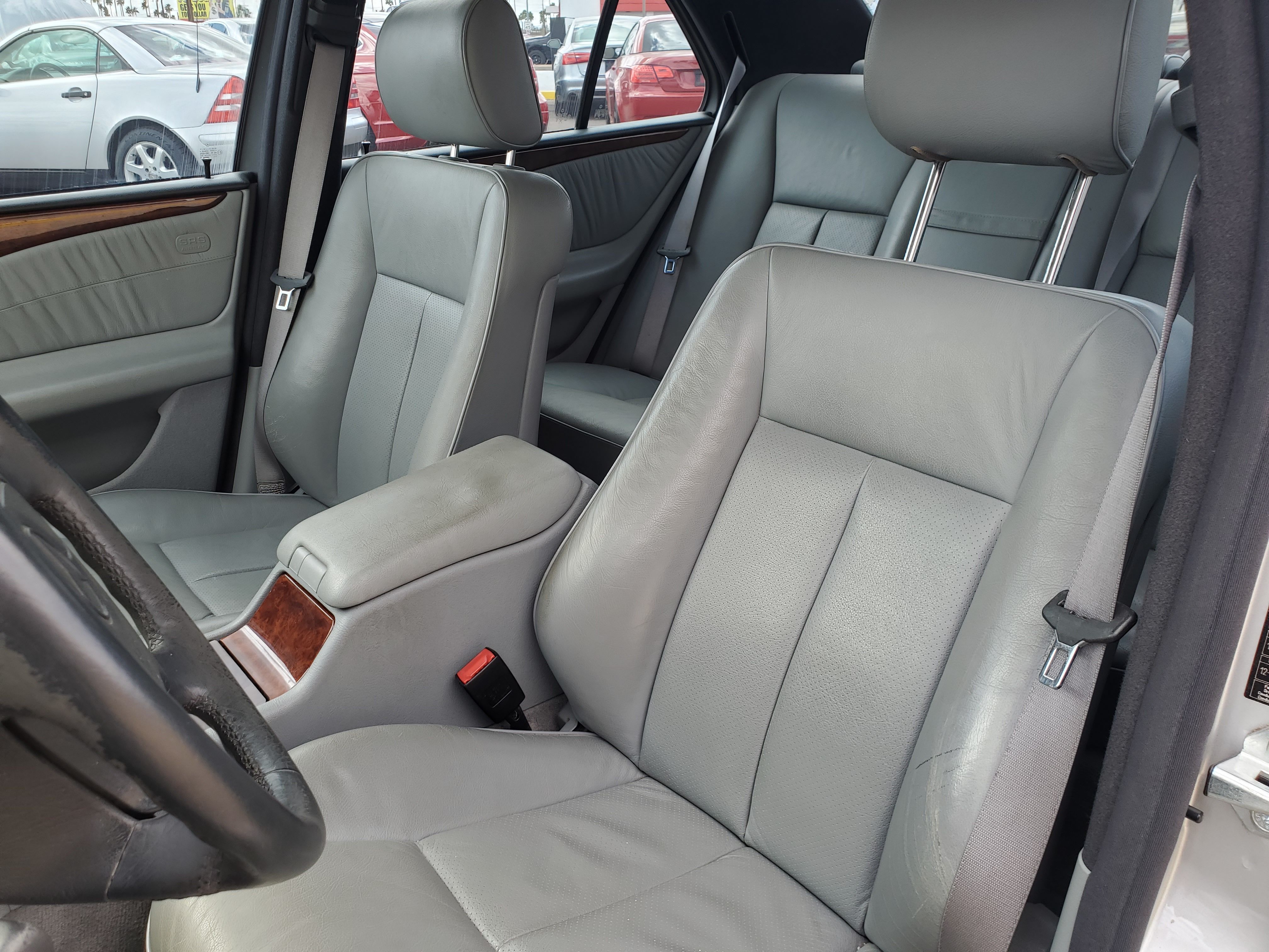 SILVER, 1997 MERCEDES-BENZ E-CLASS Image 22