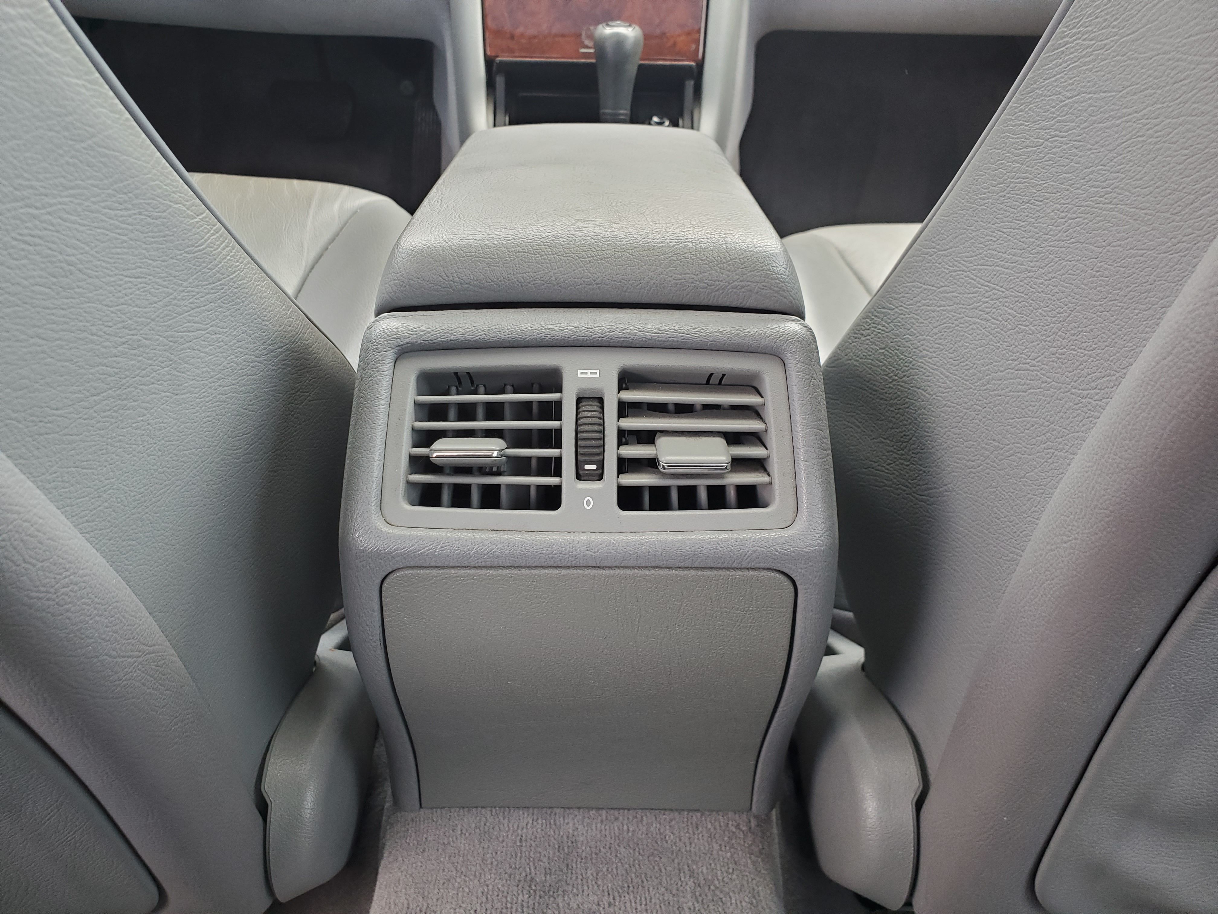 SILVER, 1997 MERCEDES-BENZ E-CLASS Image 43