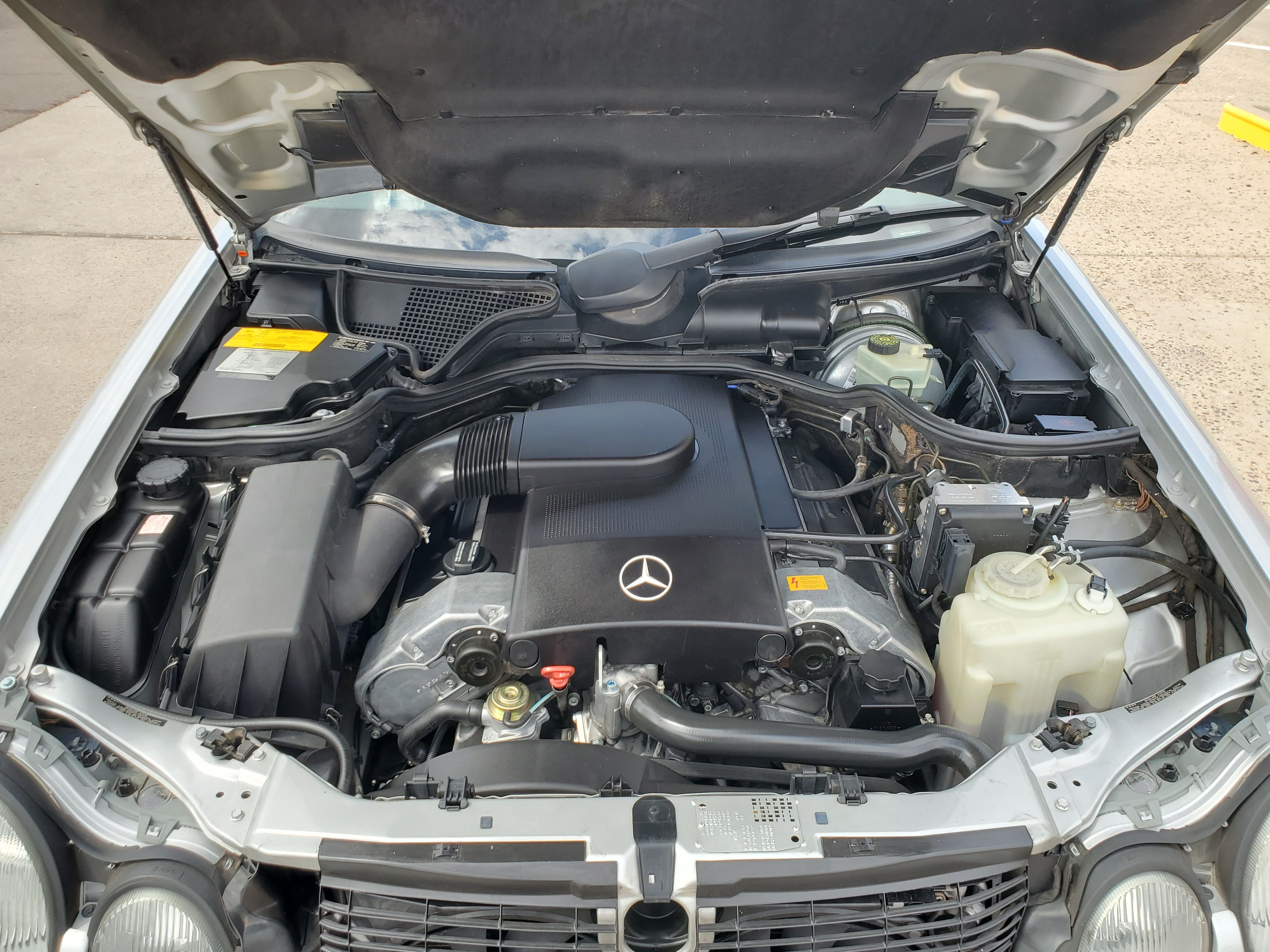 SILVER, 1997 MERCEDES-BENZ E-CLASS Image 52