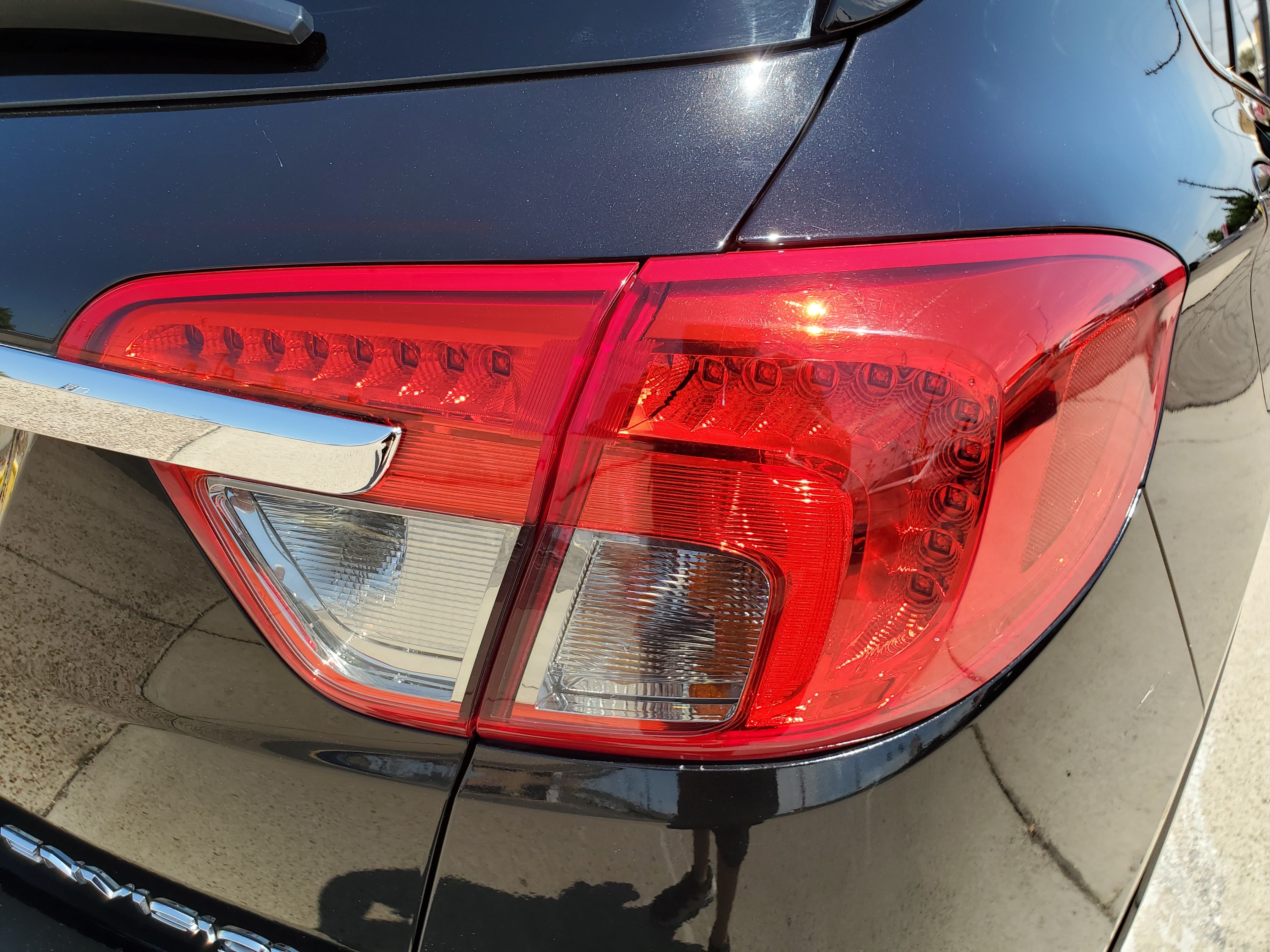 BLACK, 2017 BUICK ENVISION Image 14