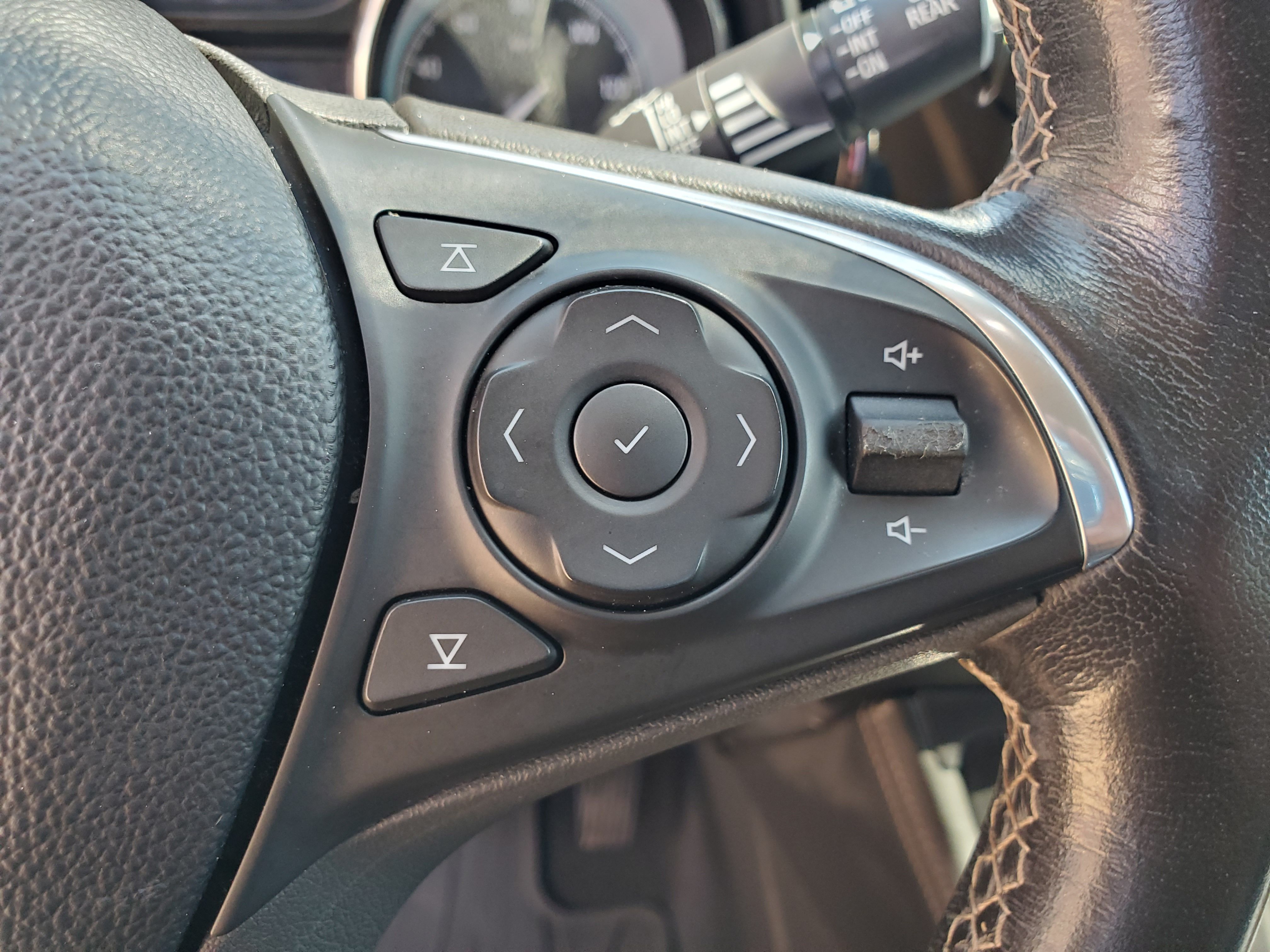 BLACK, 2017 BUICK ENVISION Image 24