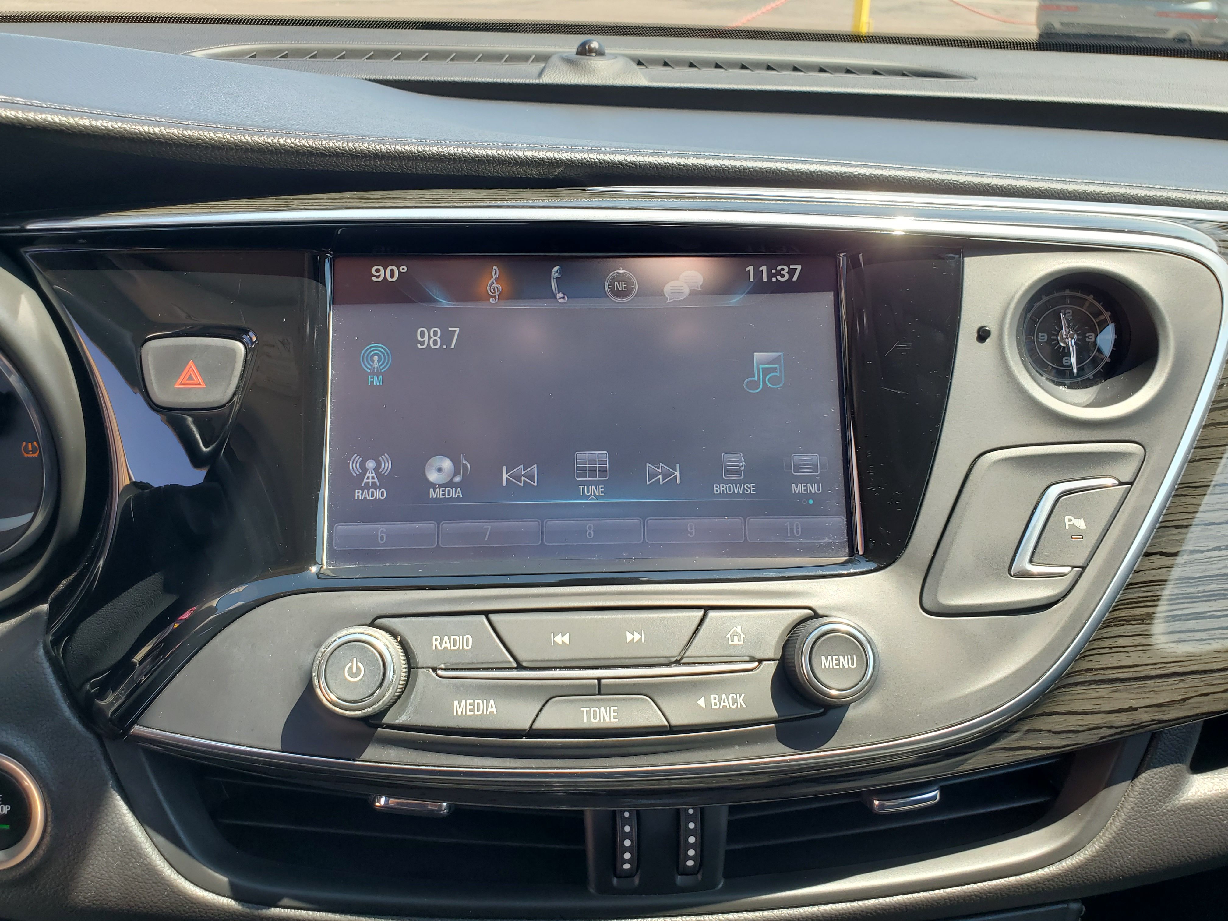 BLACK, 2017 BUICK ENVISION Image 30