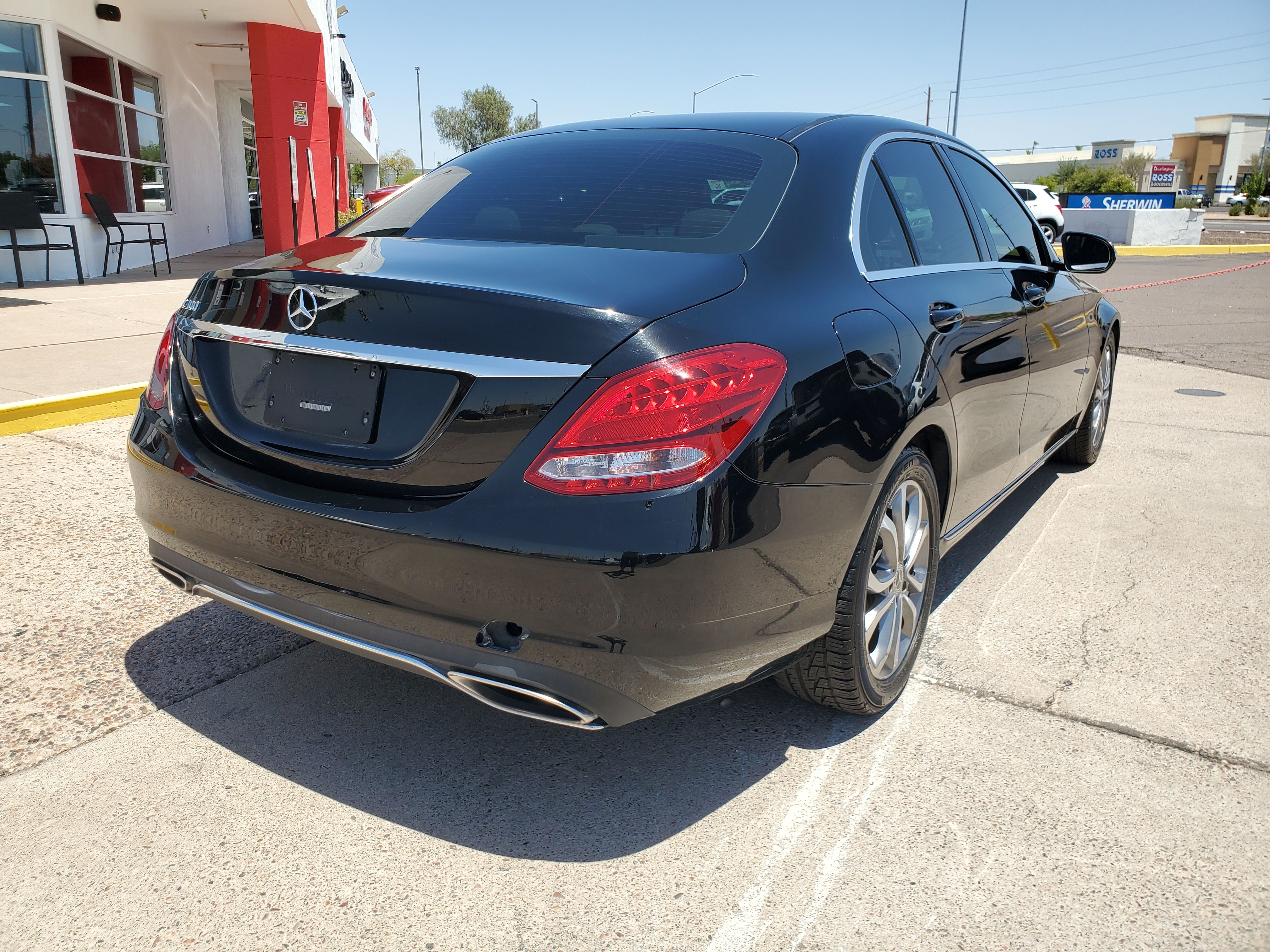 BLACK, 2018 MERCEDES-BENZ C-CLASS Image 5