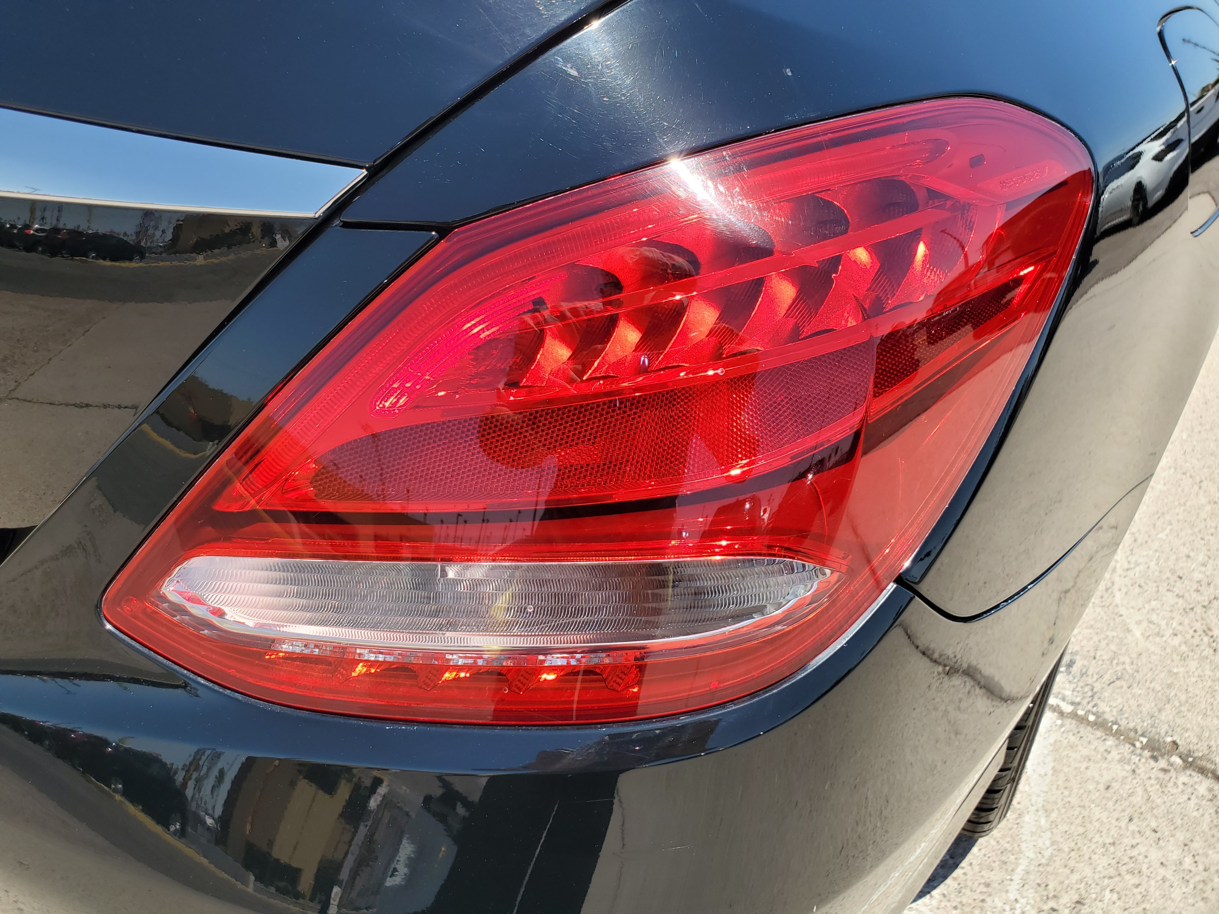 BLACK, 2018 MERCEDES-BENZ C-CLASS Image 13
