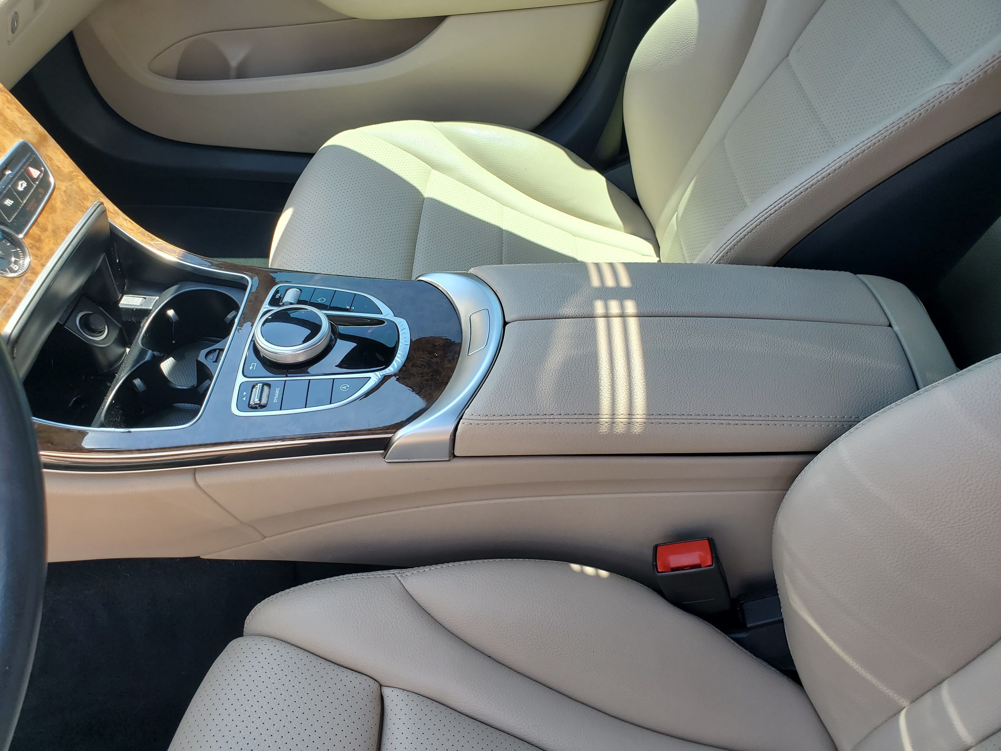 BLACK, 2018 MERCEDES-BENZ C-CLASS Image 33
