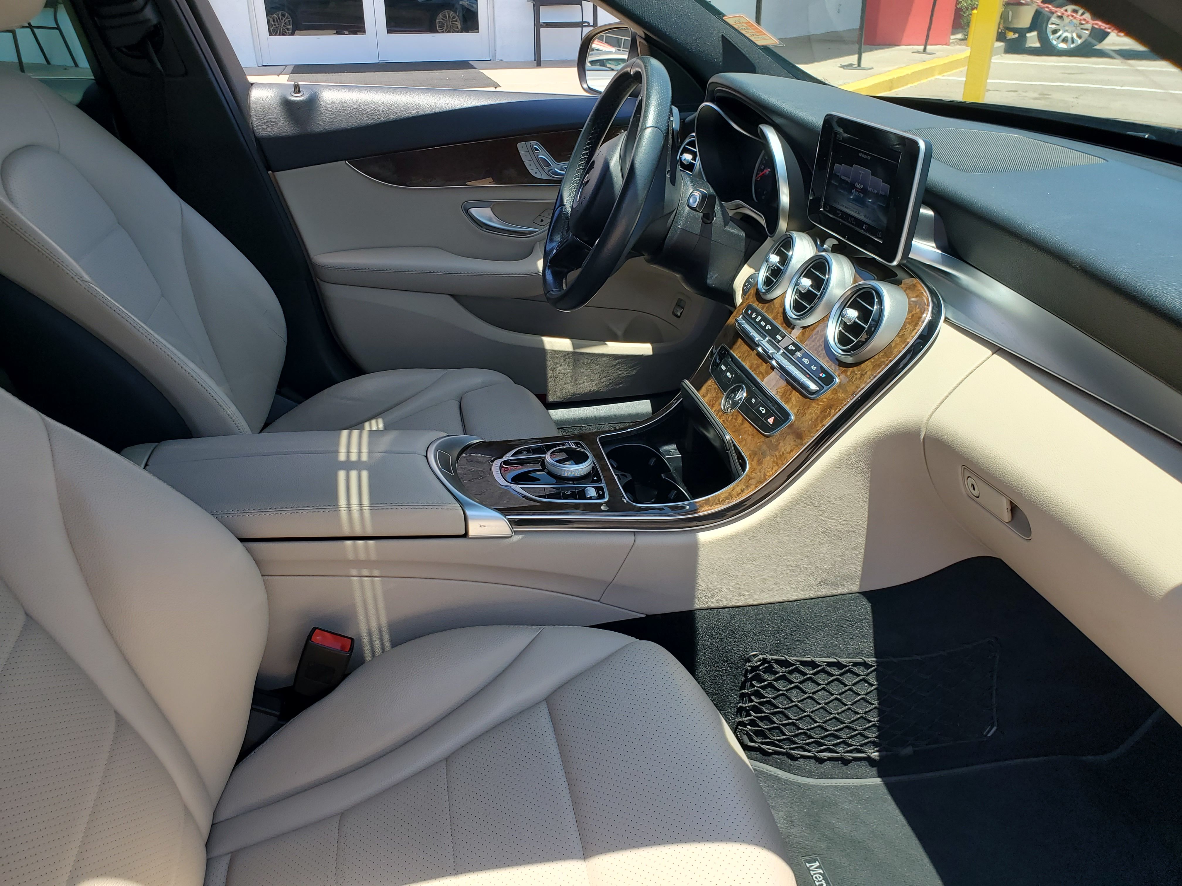 BLACK, 2018 MERCEDES-BENZ C-CLASS Image 39