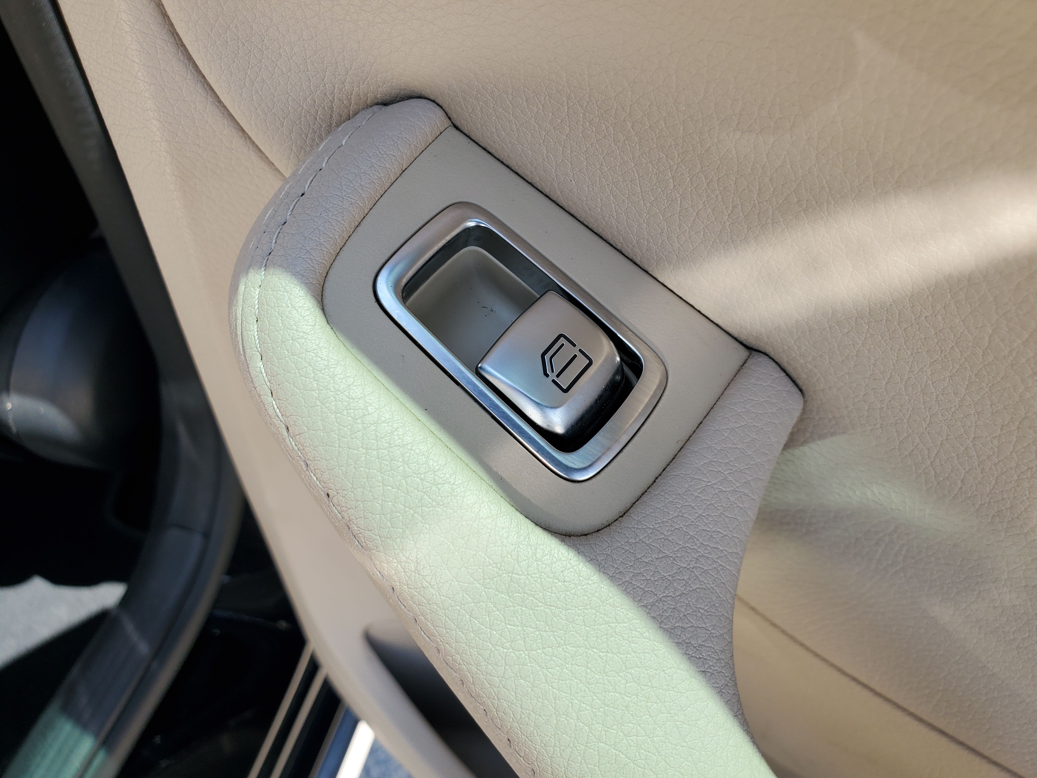 BLACK, 2018 MERCEDES-BENZ C-CLASS Image 47