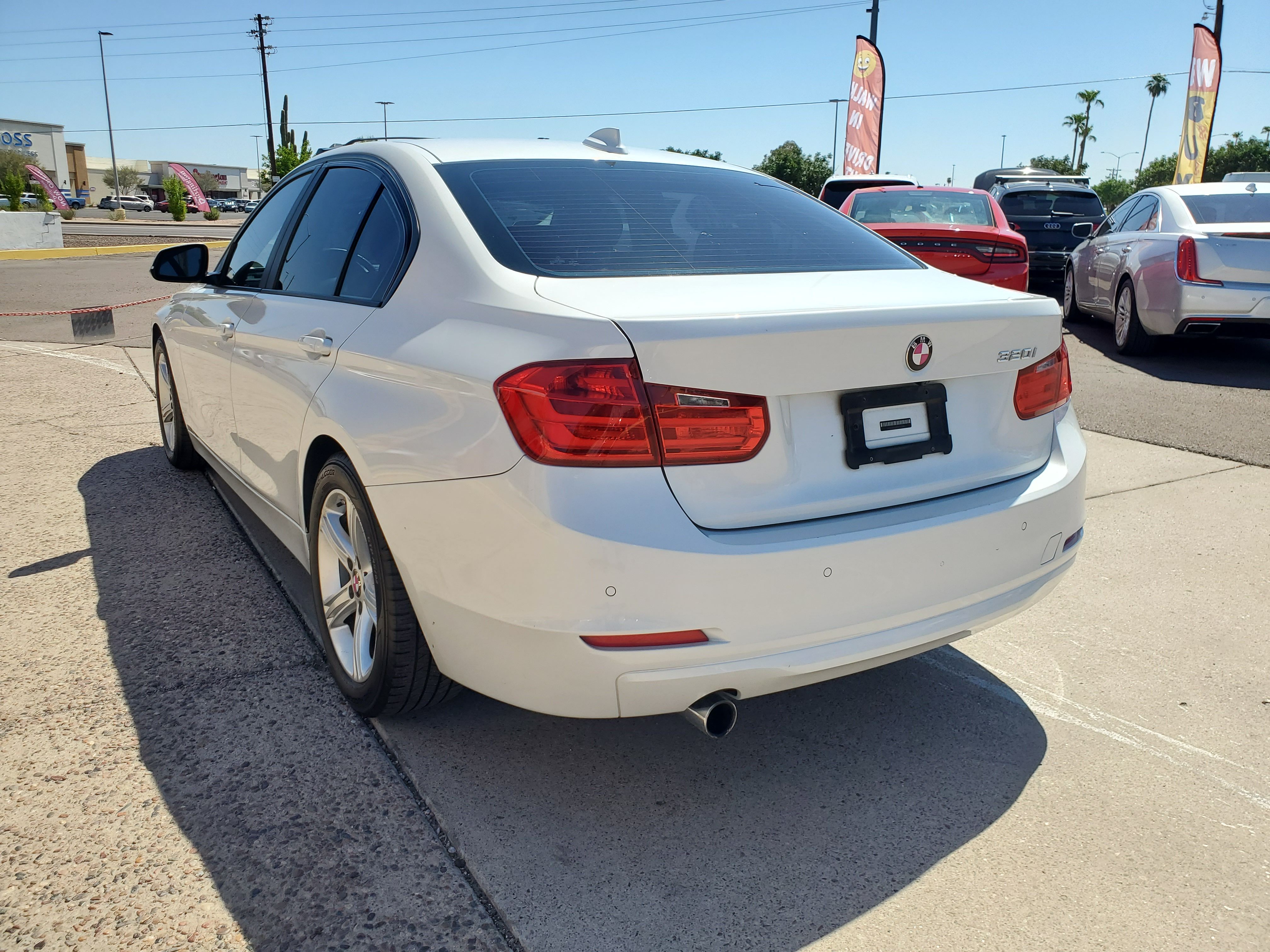 WHITE, 2015 BMW 3 SERIES Image 3